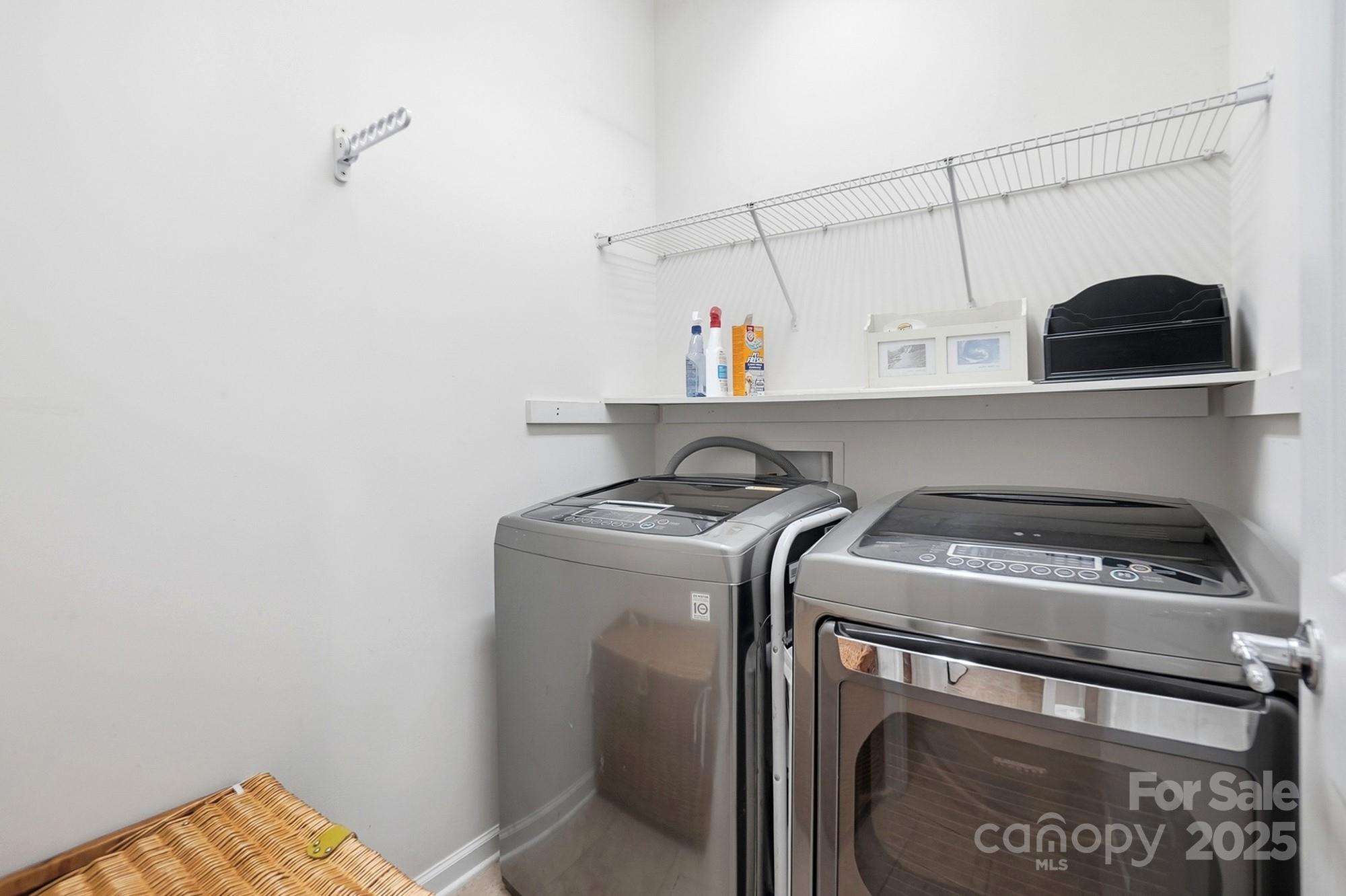 Fort Mill, South Carolina, 29707, United States, 3 Bedrooms Bedrooms, ,3 BathroomsBathrooms,Residential,For Sale,1997283