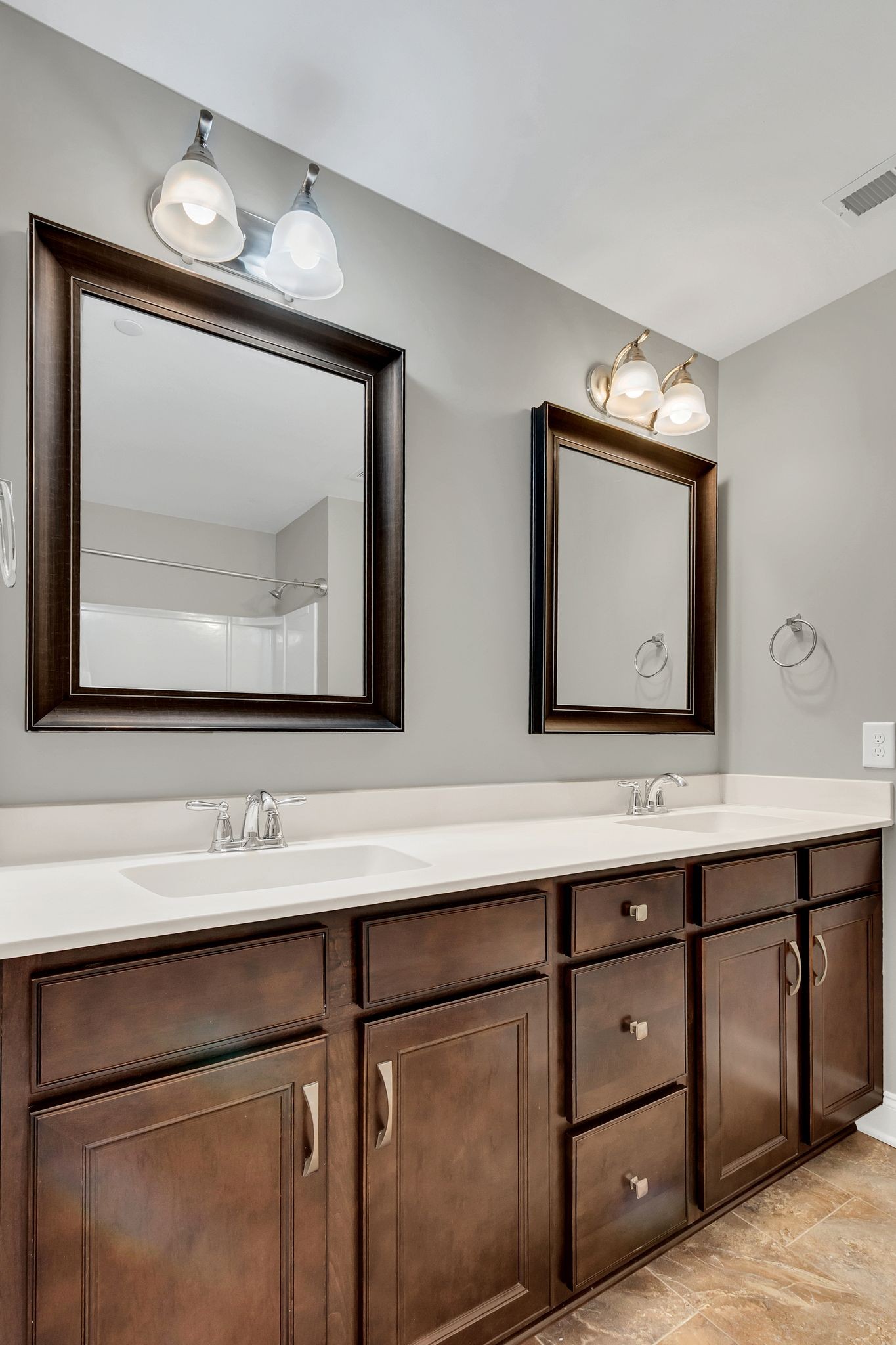 Franklin, Tennessee, 37064, United States, 4 Bedrooms Bedrooms, ,4 BathroomsBathrooms,Residential,For Sale,1989475