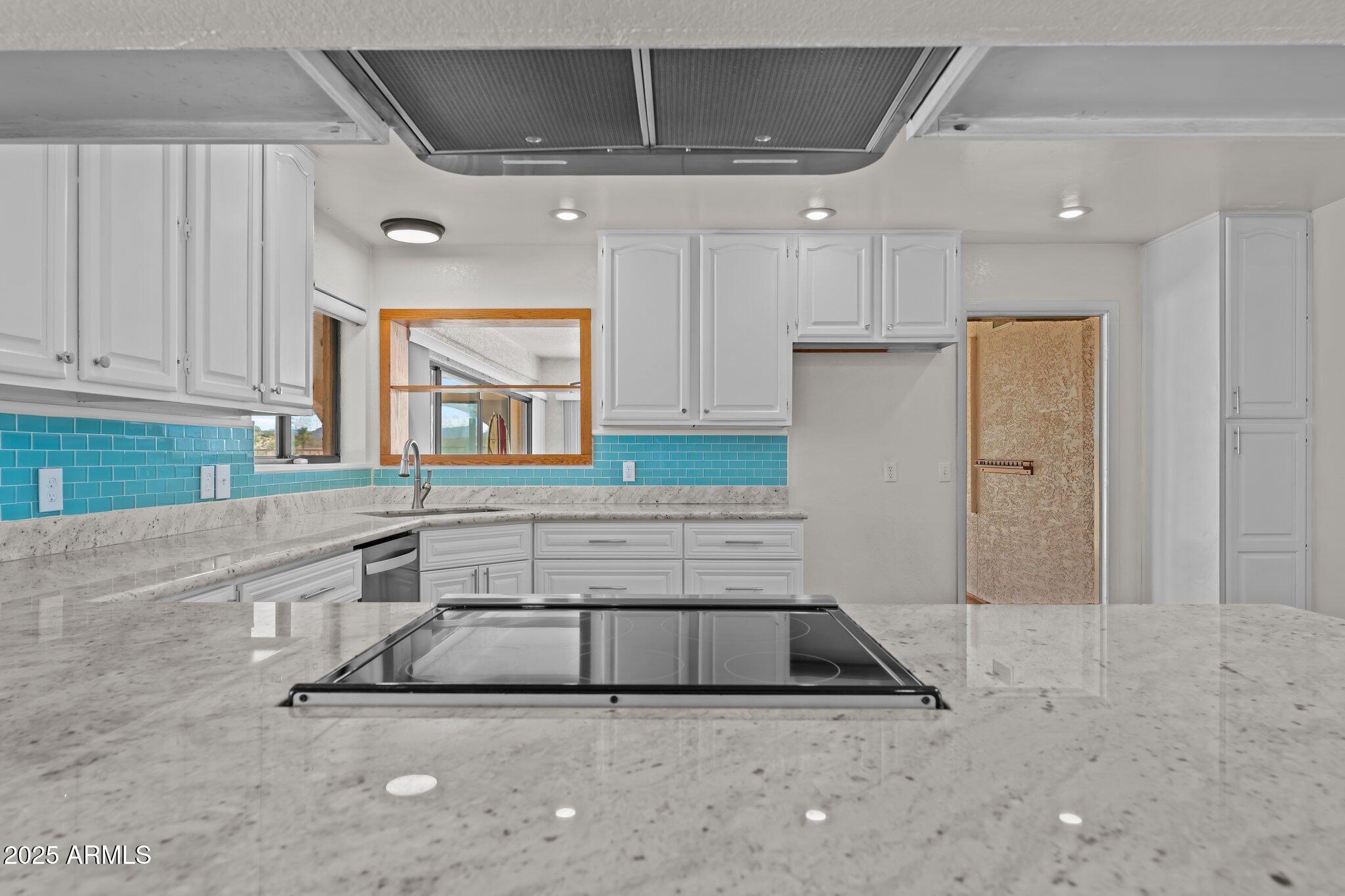 Wickenburg, Arizona, 85390, United States, 3 Bedrooms Bedrooms, ,3 BathroomsBathrooms,Residential,For Sale,1915938