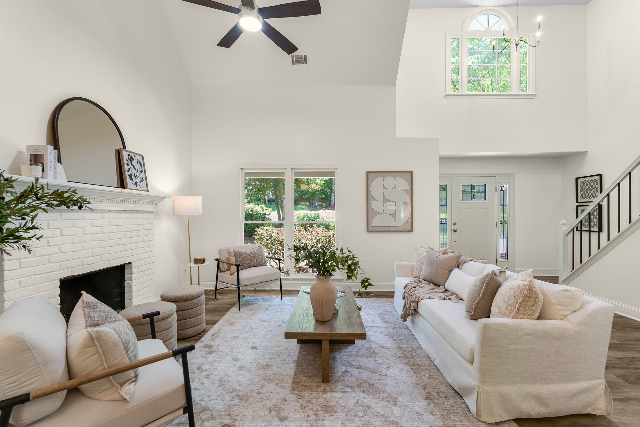  Exceptional Value in Mannings Ridge with Major Updates Throughout - 物件實景