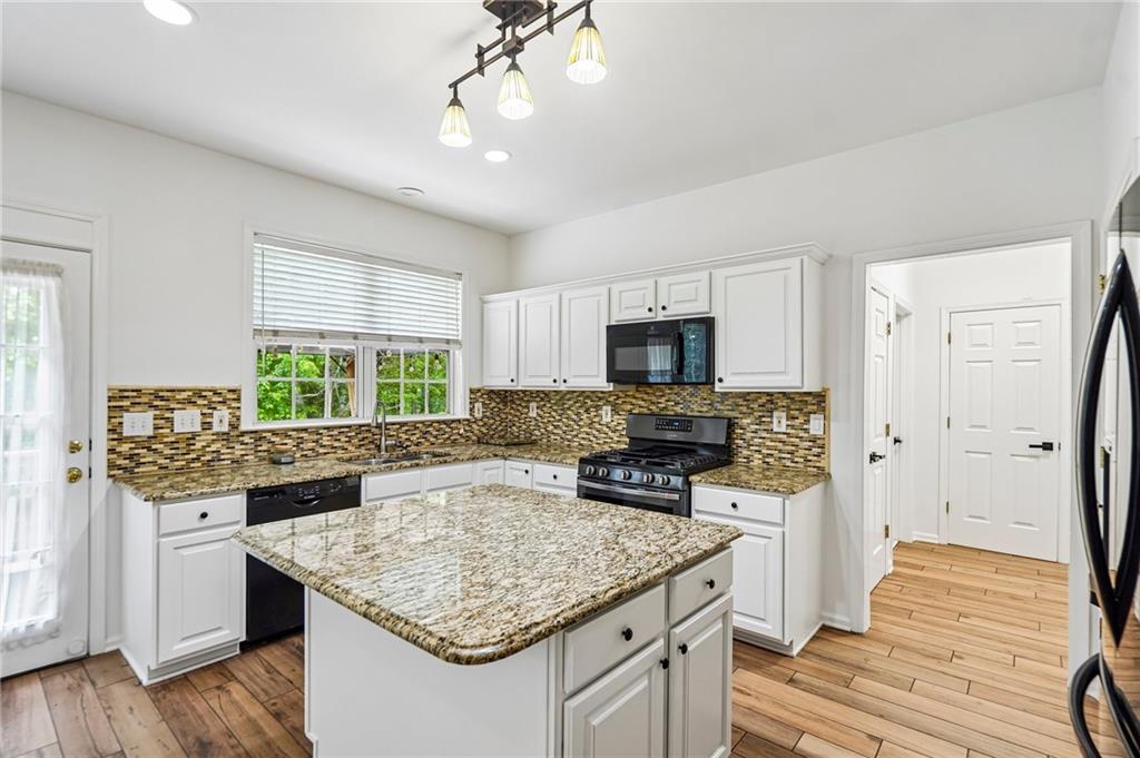 Suwanee, Georgia, 30024, United States, 5 Bedrooms Bedrooms, ,4 BathroomsBathrooms,Residential,For Sale,2040152