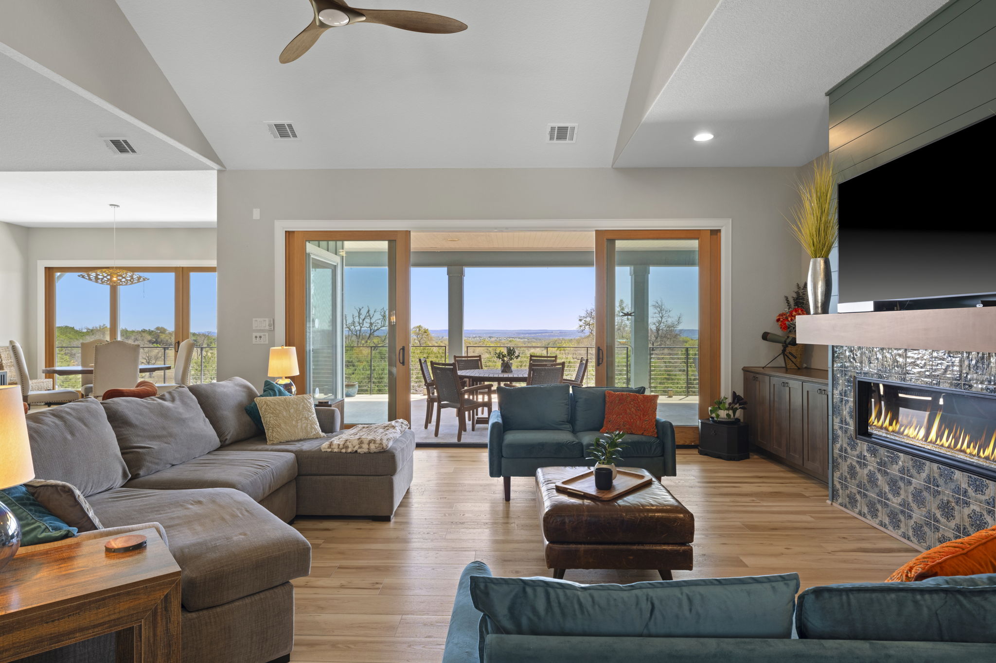  Limitless in Prime Hill County Location - 物件實景