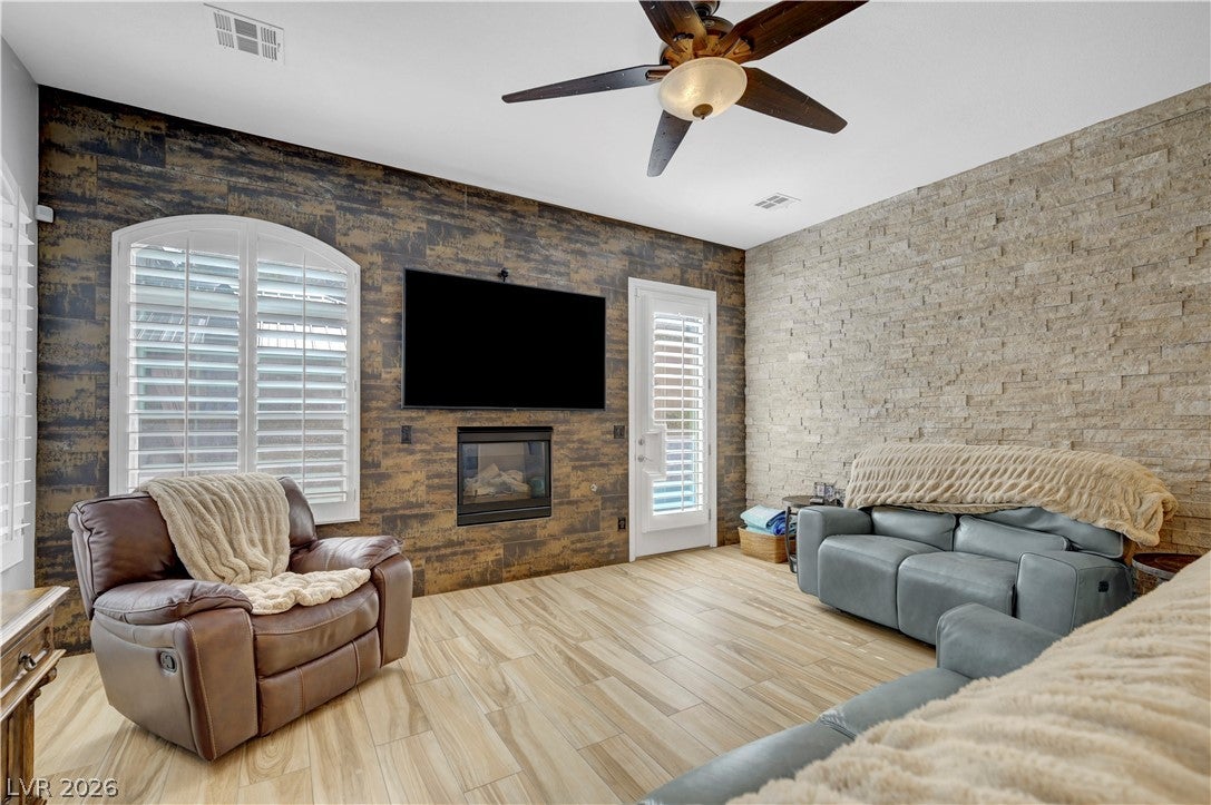 Henderson, Nevada, 89052, United States, 3 Bedrooms Bedrooms, ,3 BathroomsBathrooms,Residential,For Sale,2024085