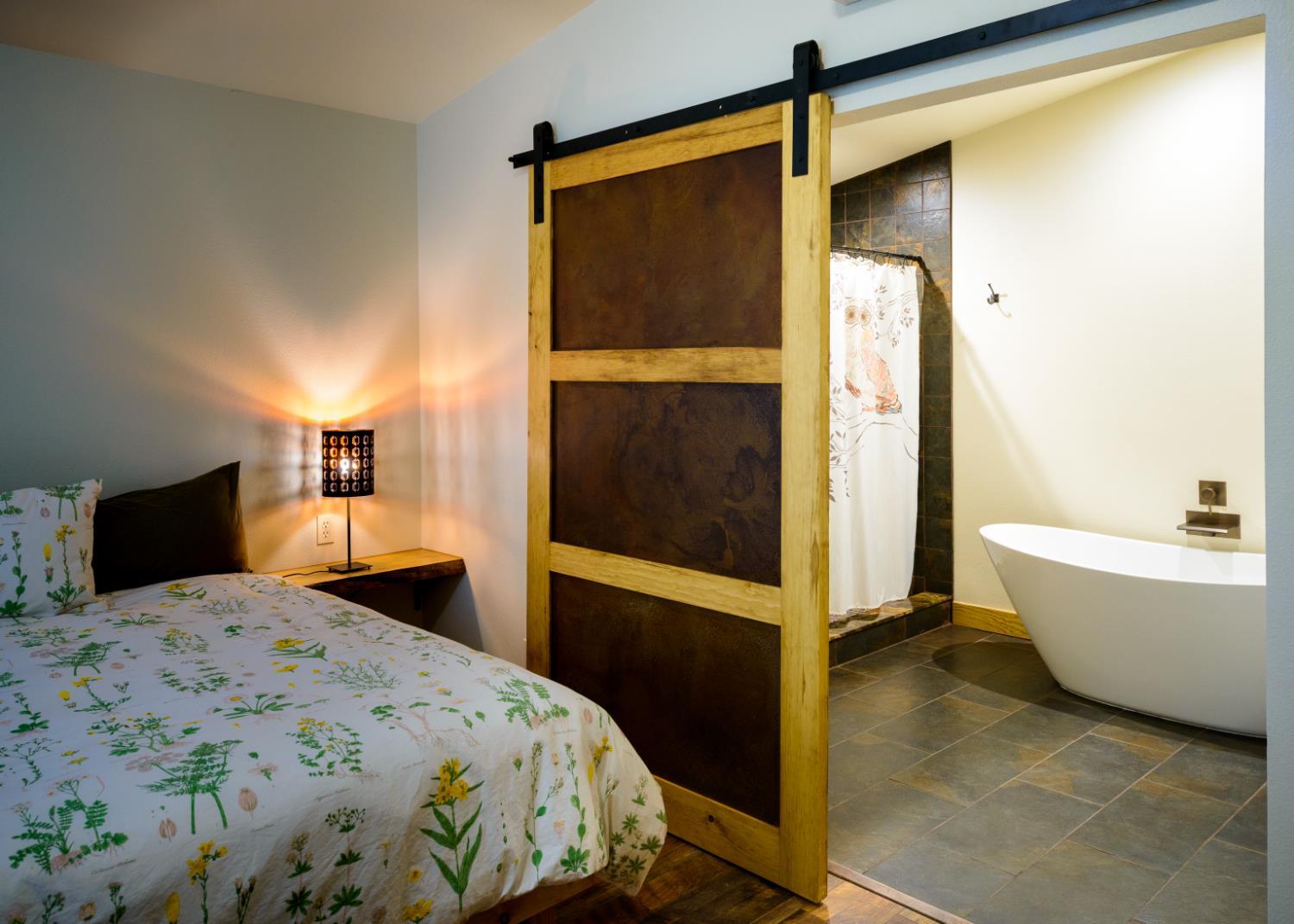 Yosemite West, California, 95389, United States, 2 Bedrooms Bedrooms, ,2 BathroomsBathrooms,Residential,For Sale,2005119