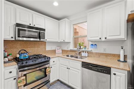 Harbor City, California, 90710, United States, 3 Bedrooms Bedrooms, ,3 BathroomsBathrooms,Residential,For Sale,1982159