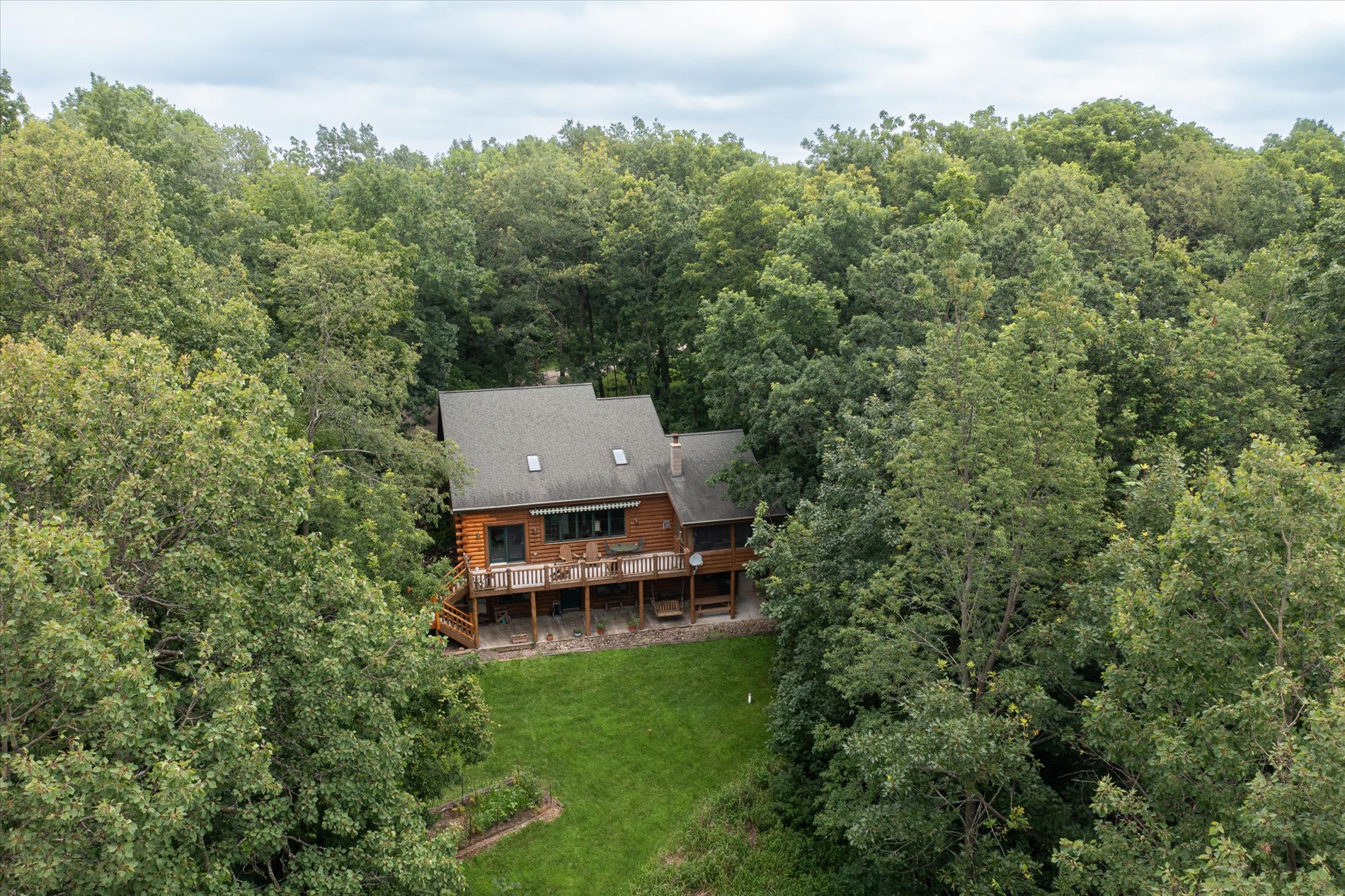 Ferryville, Wisconsin, 54628, United States, 3 Bedrooms Bedrooms, ,3 BathroomsBathrooms,Residential,For Sale,1904221