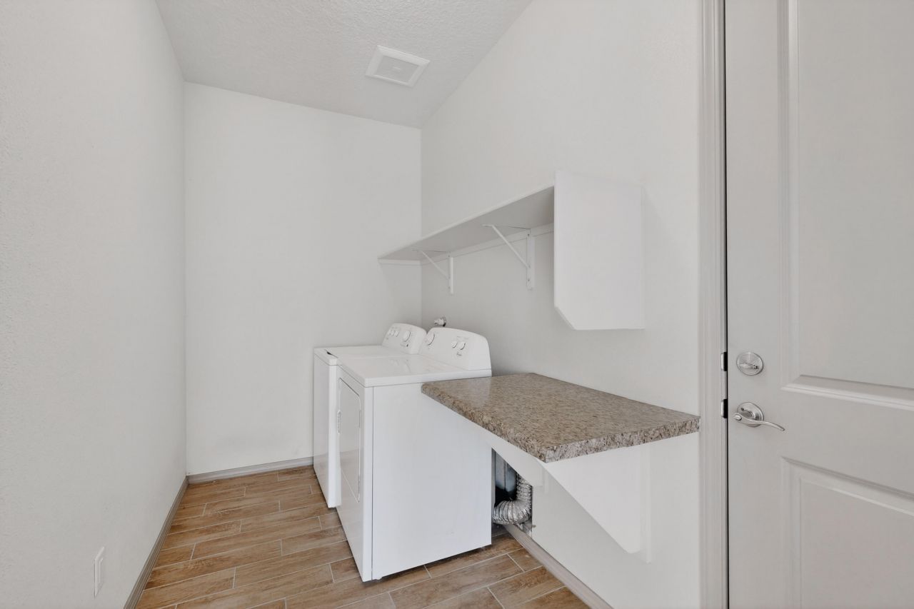 Rio Rancho, New Mexico, 87144, United States, 5 Bedrooms Bedrooms, ,3 BathroomsBathrooms,Residential,For Sale,2003213