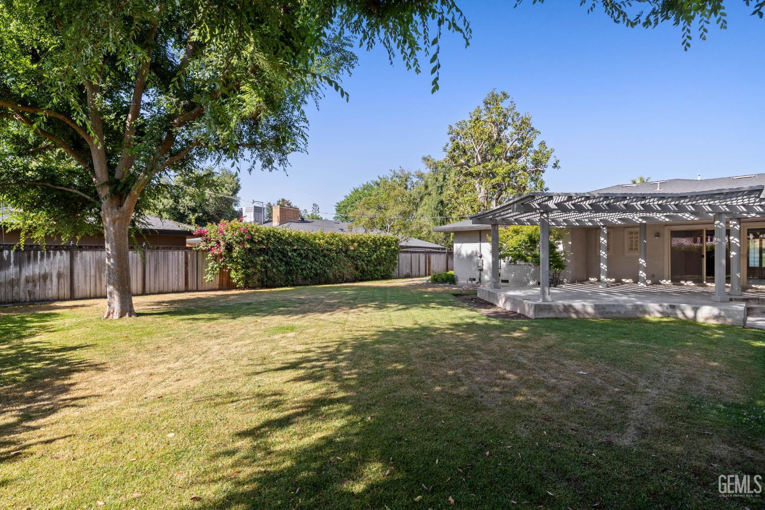 Bakersfield, California, 93301, United States, 3 Bedrooms Bedrooms, ,3 BathroomsBathrooms,Residential,For Sale,1819046