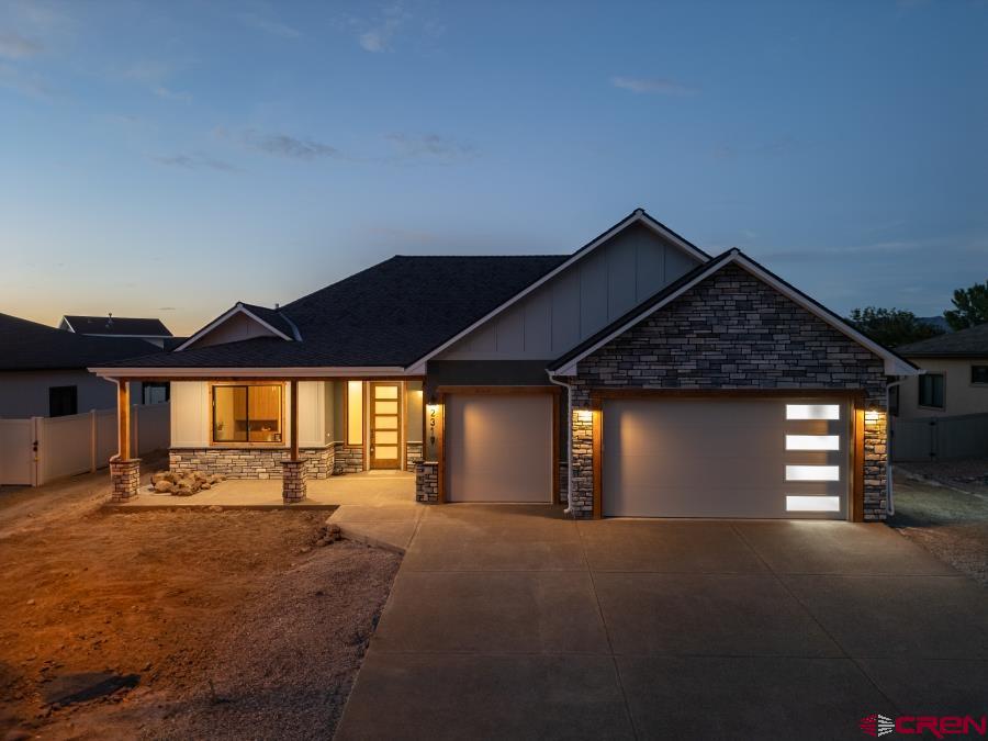 Montrose, Colorado, 81401, United States, 3 Bedrooms Bedrooms, ,2 BathroomsBathrooms,Residential,For Sale,1709571