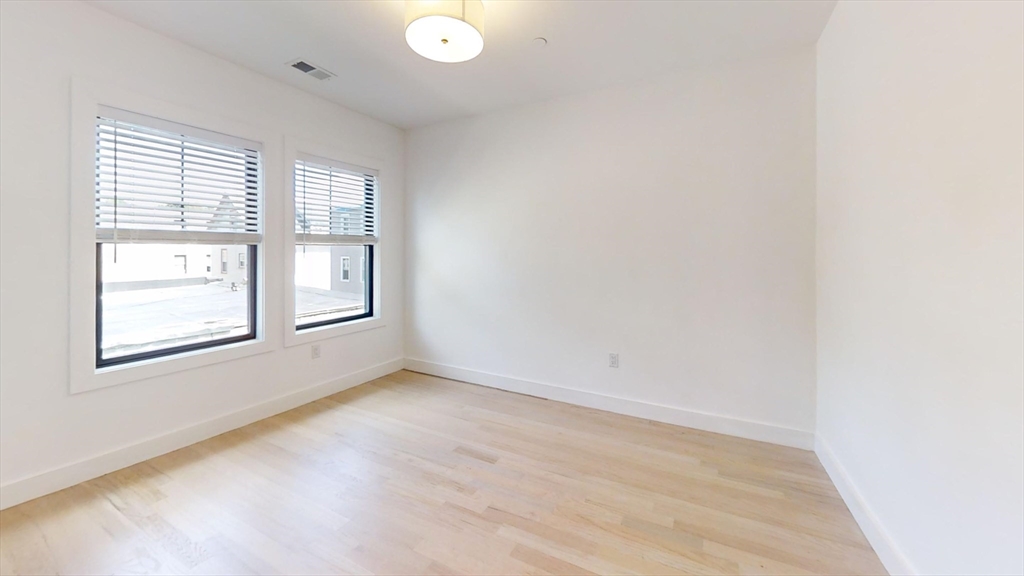 Boston, Massachusetts, 02124, United States, 3 Bedrooms Bedrooms, ,2 BathroomsBathrooms,Residential,For Sale,1941577