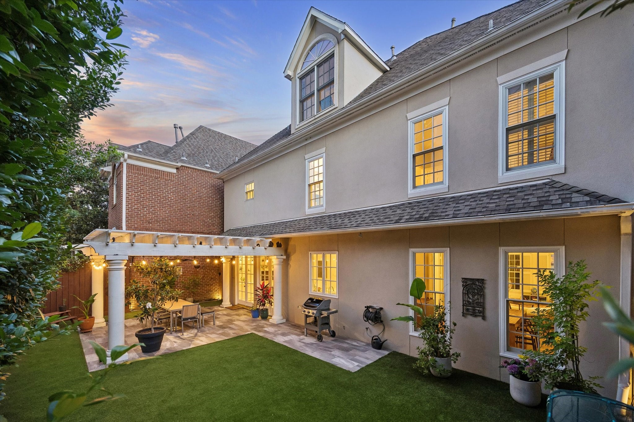  5732 Longmont Lane - 物件實景