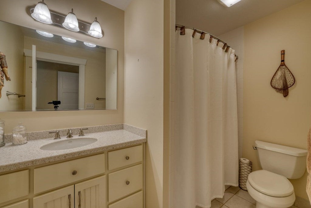 Blairsville, Georgia, 30512, United States, 5 Bedrooms Bedrooms, ,6 BathroomsBathrooms,Residential,For Sale,1901332