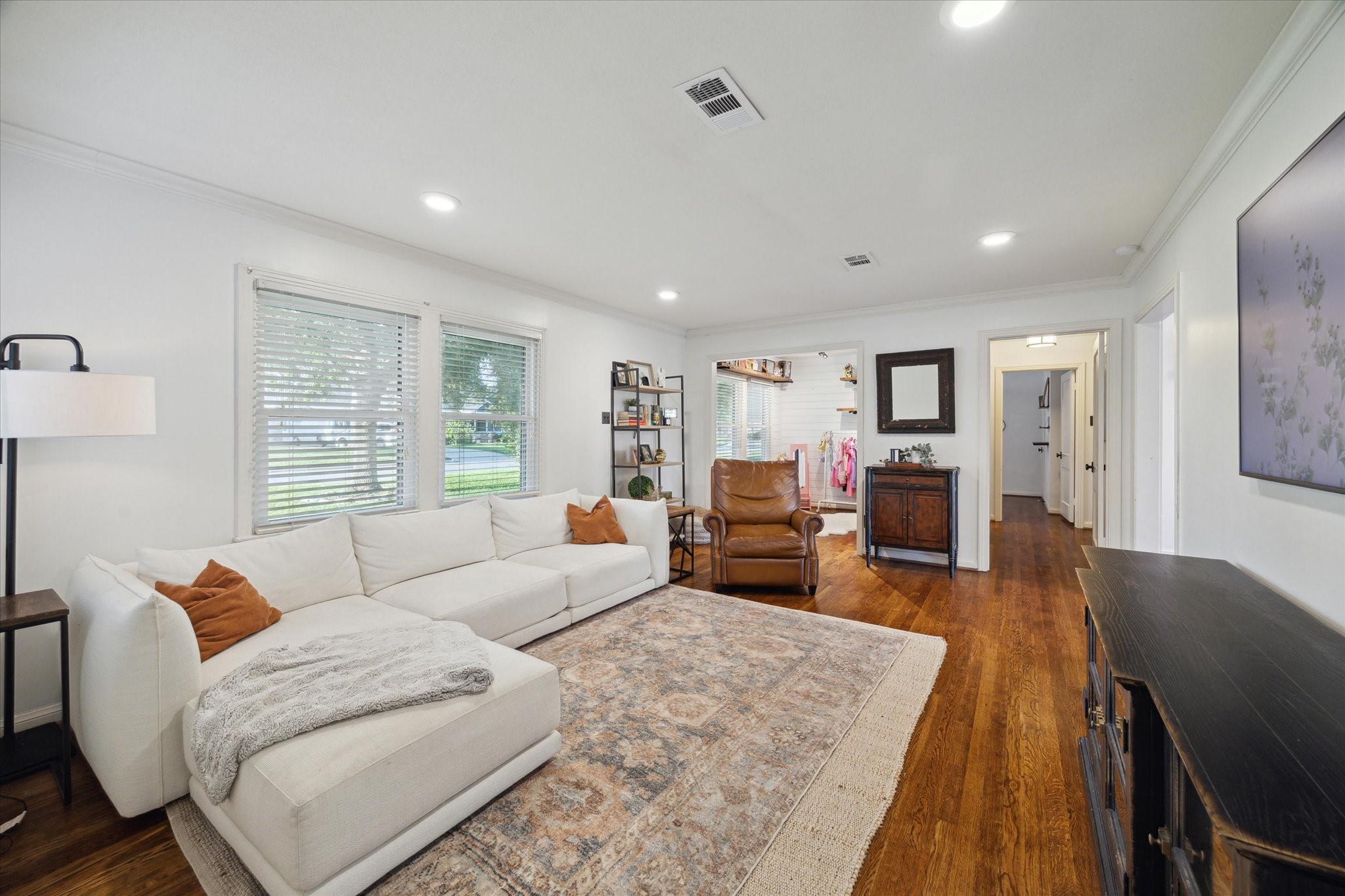  4509 Randwick Drive - 物件實景