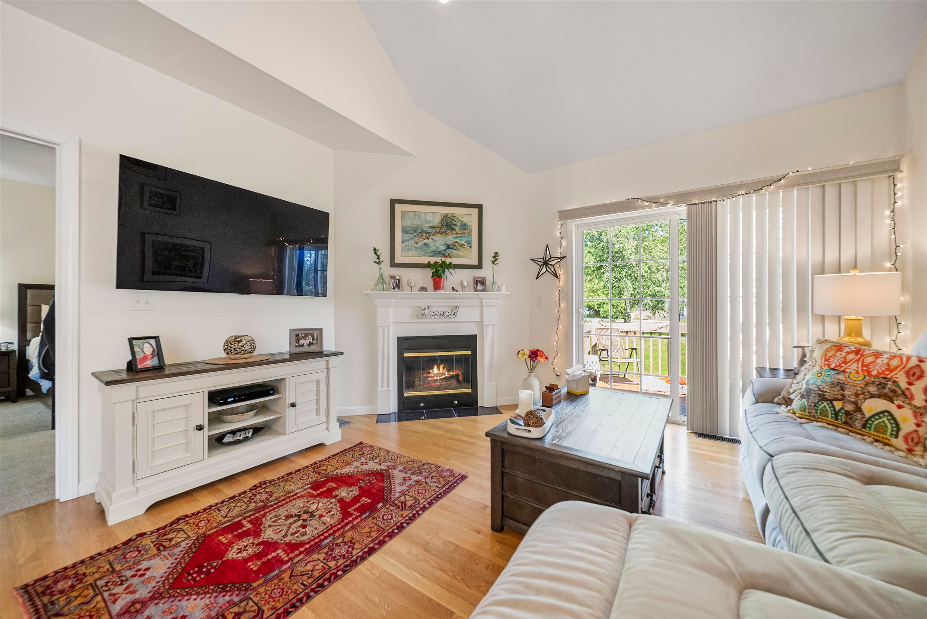 Hooksett, New Hampshire, 03106, United States, 2 Bedrooms Bedrooms, ,2 BathroomsBathrooms,Residential,For Sale,1911621