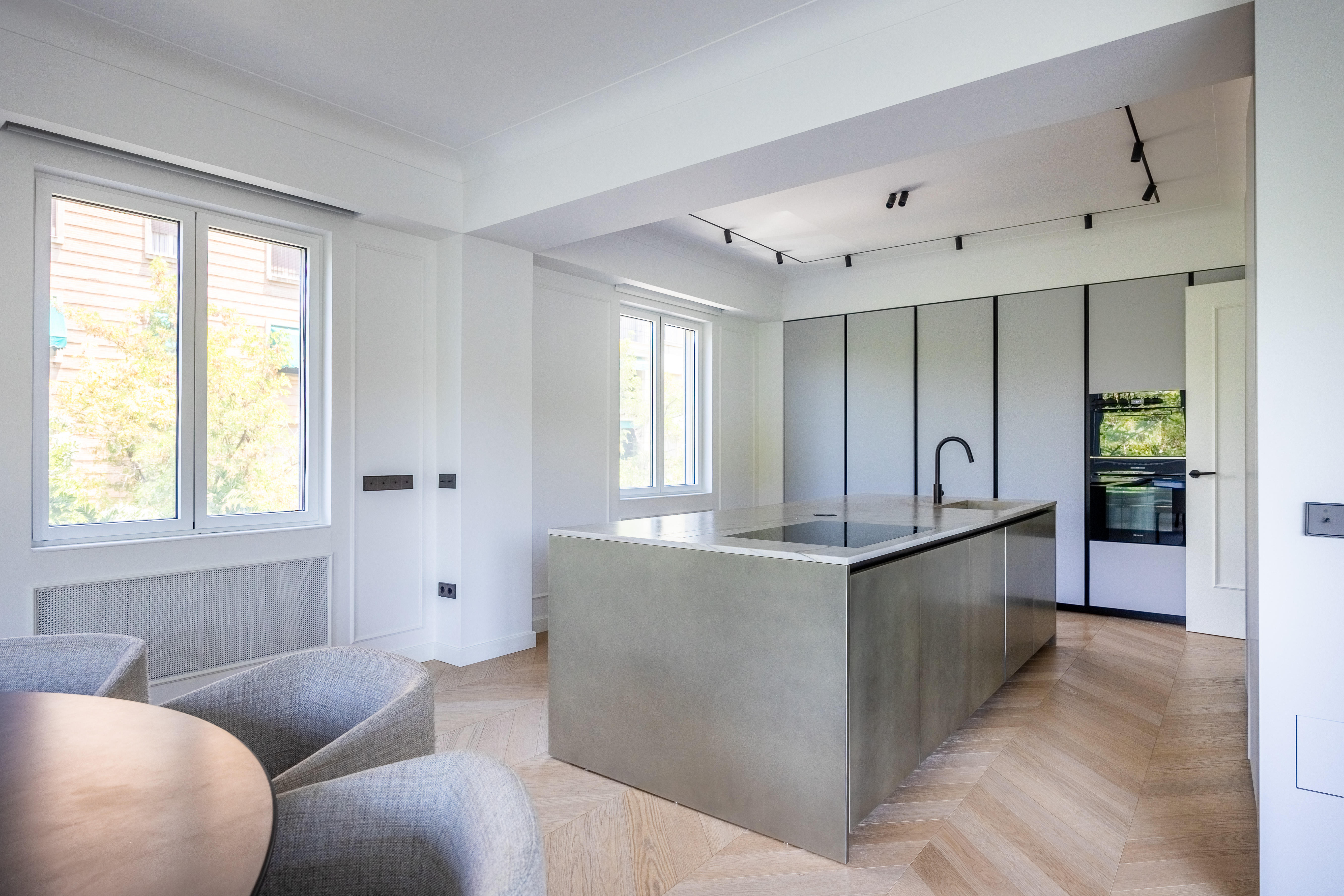  Elegant Renovated Apartment in Exclusive Area, Near Plaza de España, Seville - 物件實景