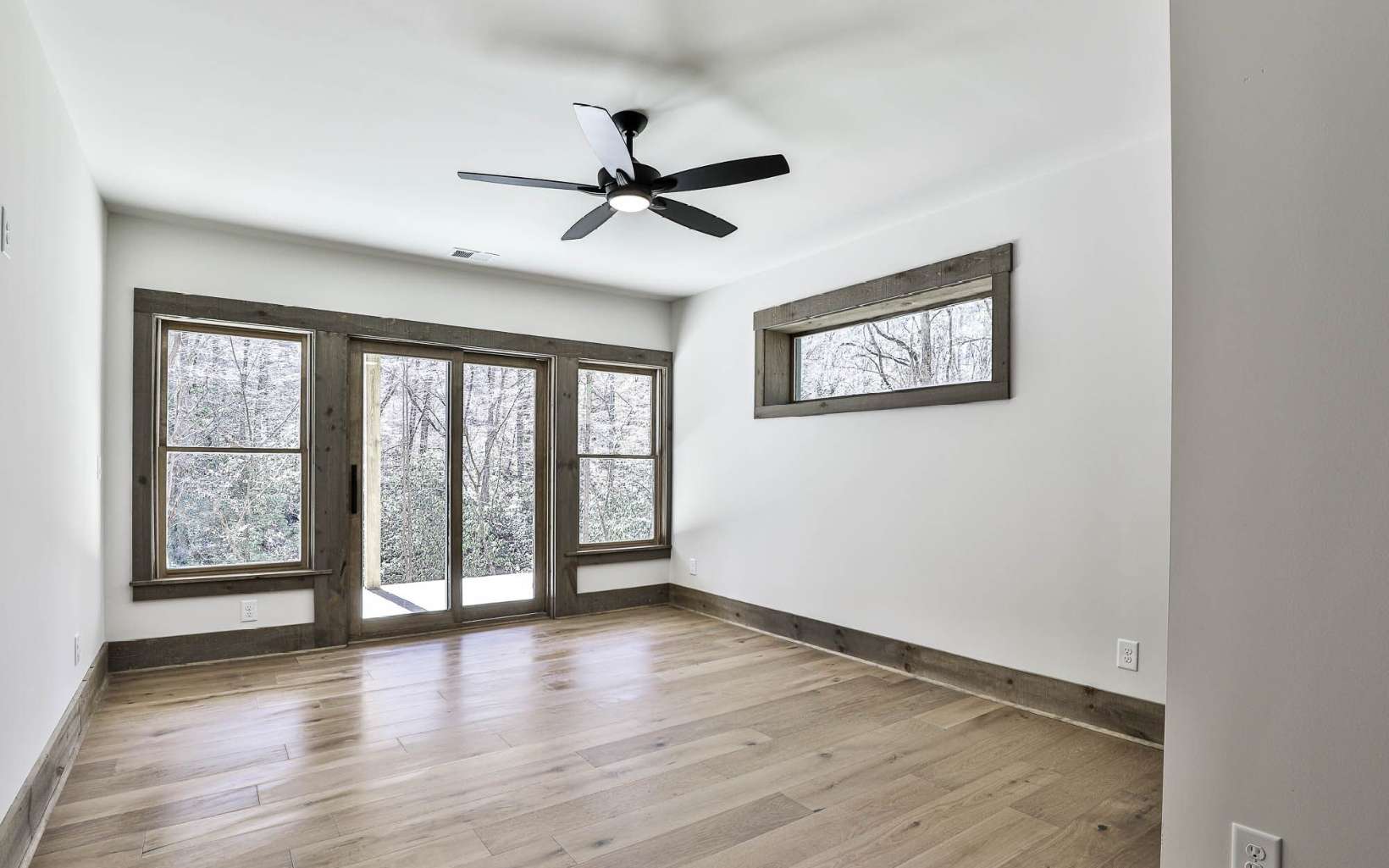 272 Creekside Landing, Ellijay, Georgia, 30540, United States, 3 Bedrooms Bedrooms, ,3 BathroomsBathrooms,Residential,For Sale,272 Creekside Landing,1231806