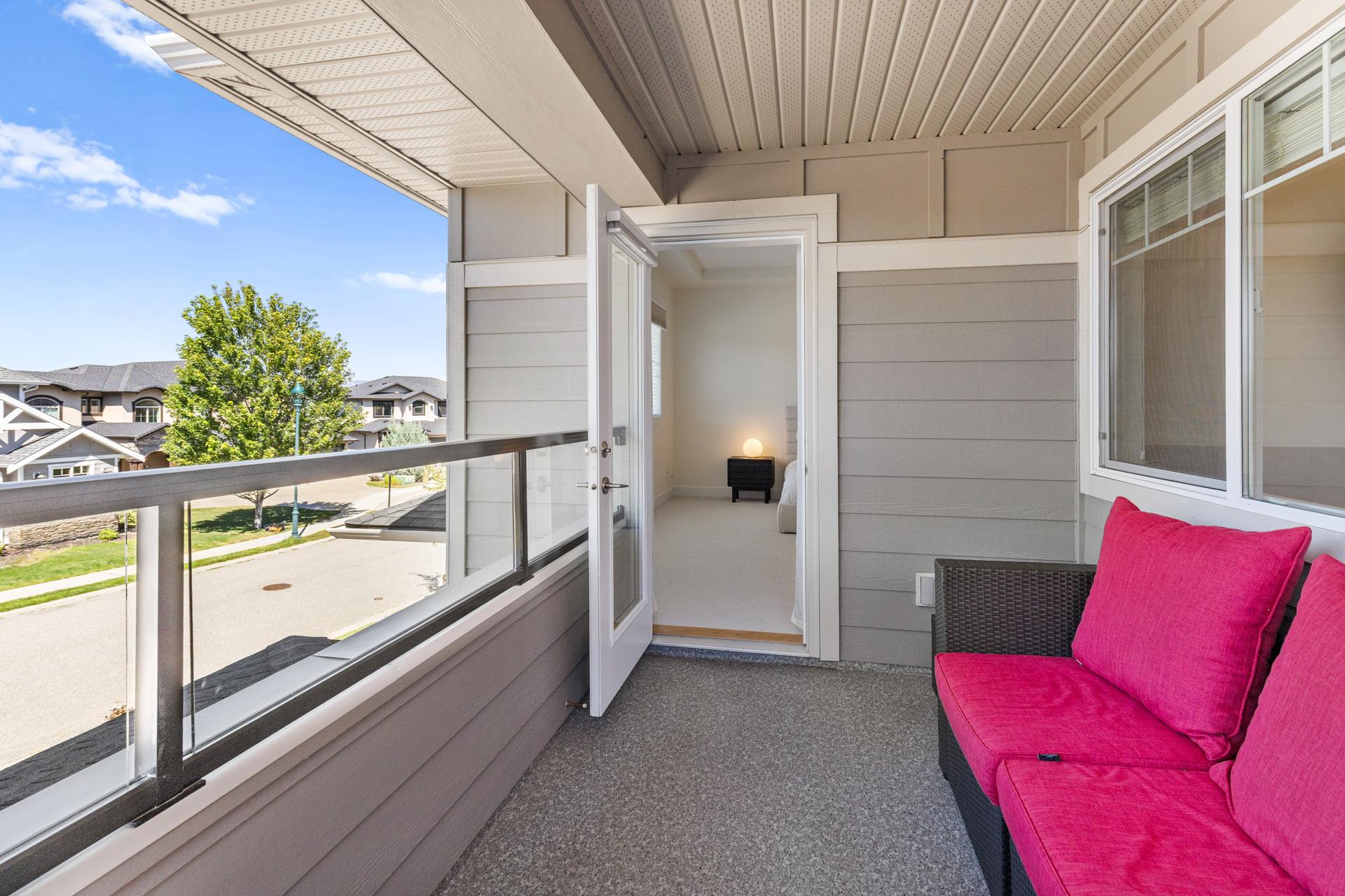 KELOWNA, British Columbia, V1W 5K2, CA, 5 Bedrooms Bedrooms, ,3 BathroomsBathrooms,Residential,For Sale,1960924