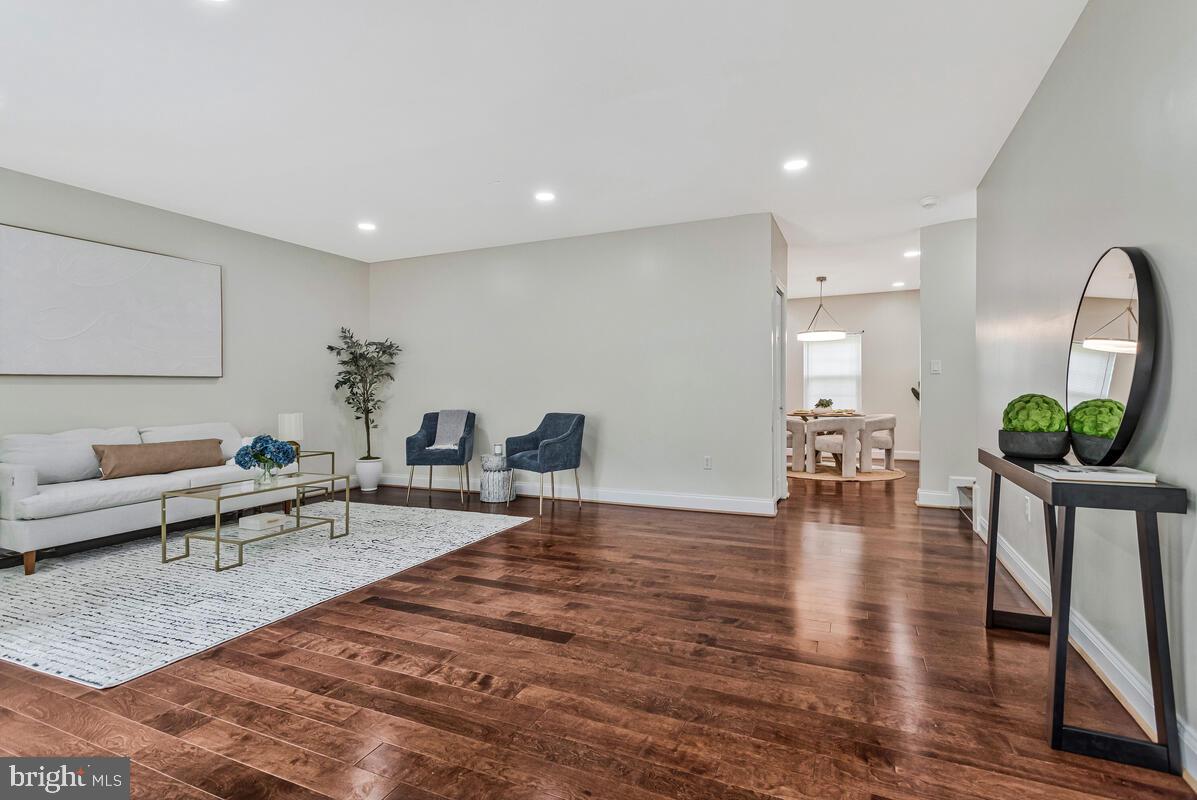 Upper Marlboro, Maryland, 20774, United States, 4 Bedrooms Bedrooms, ,3 BathroomsBathrooms,Residential,For Sale,1857912