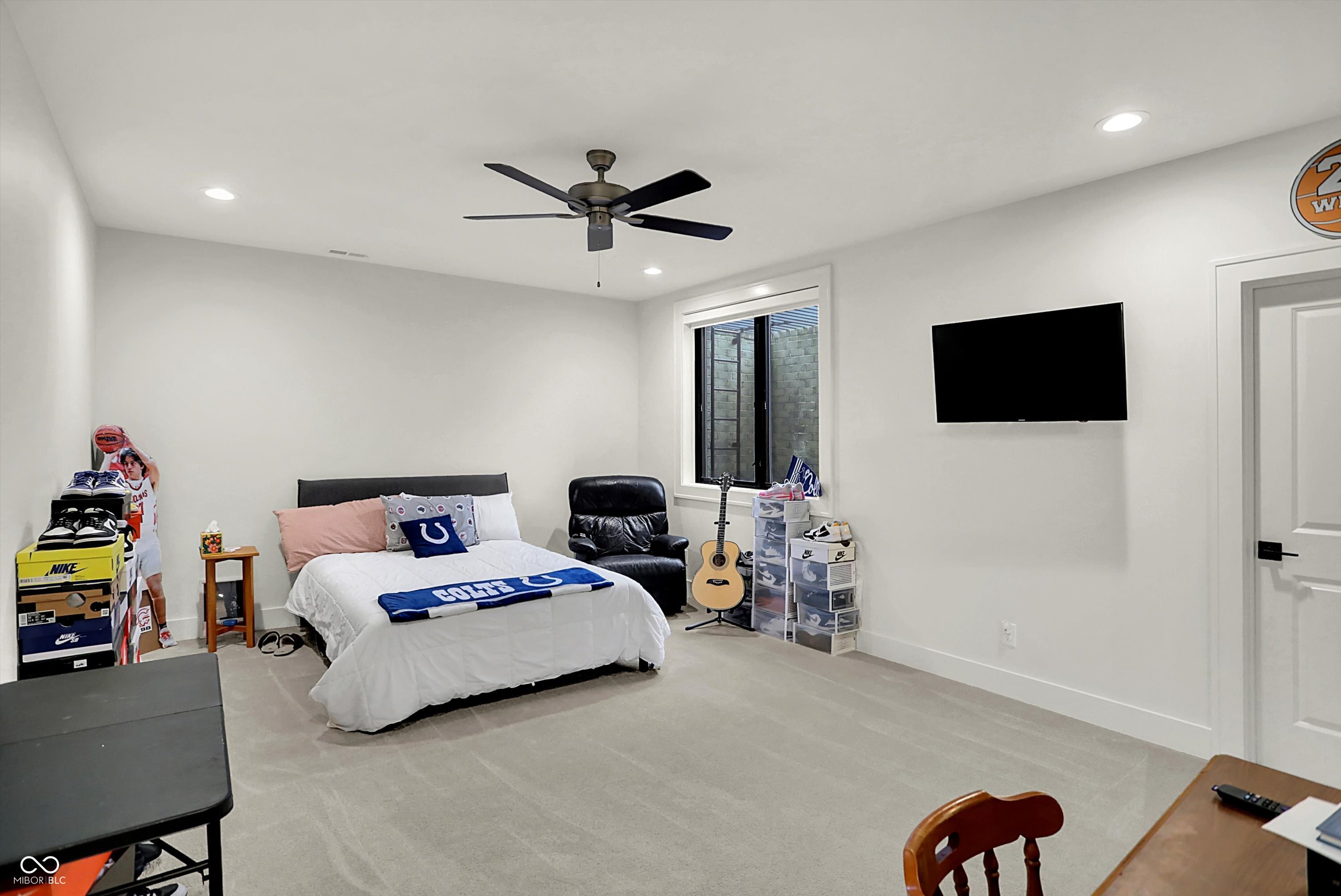 Bargersville, Indiana, 46106, United States, 5 Bedrooms Bedrooms, ,6 BathroomsBathrooms,Residential,For Sale,1983672