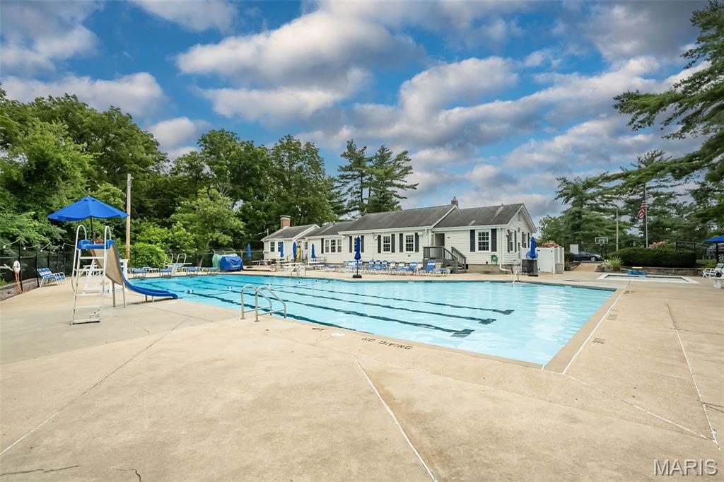 Chesterfield, Missouri, 63017, United States, 4 Bedrooms Bedrooms, ,3 BathroomsBathrooms,Residential,For Sale,1932834