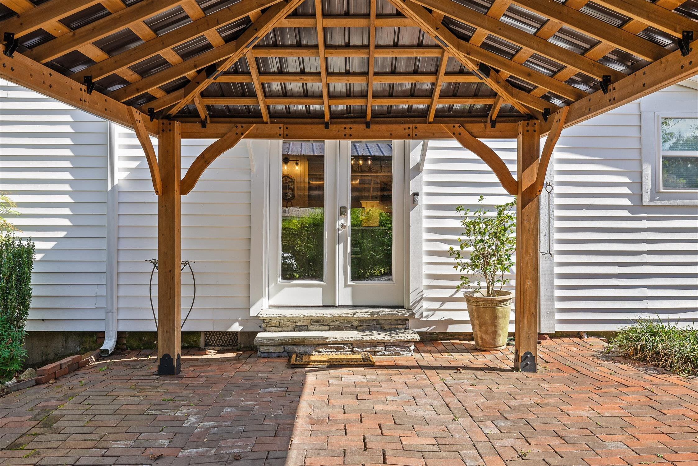 Mentone, Alabama, 35984, United States, 3 Bedrooms Bedrooms, ,2 BathroomsBathrooms,Residential,For Sale,1973723