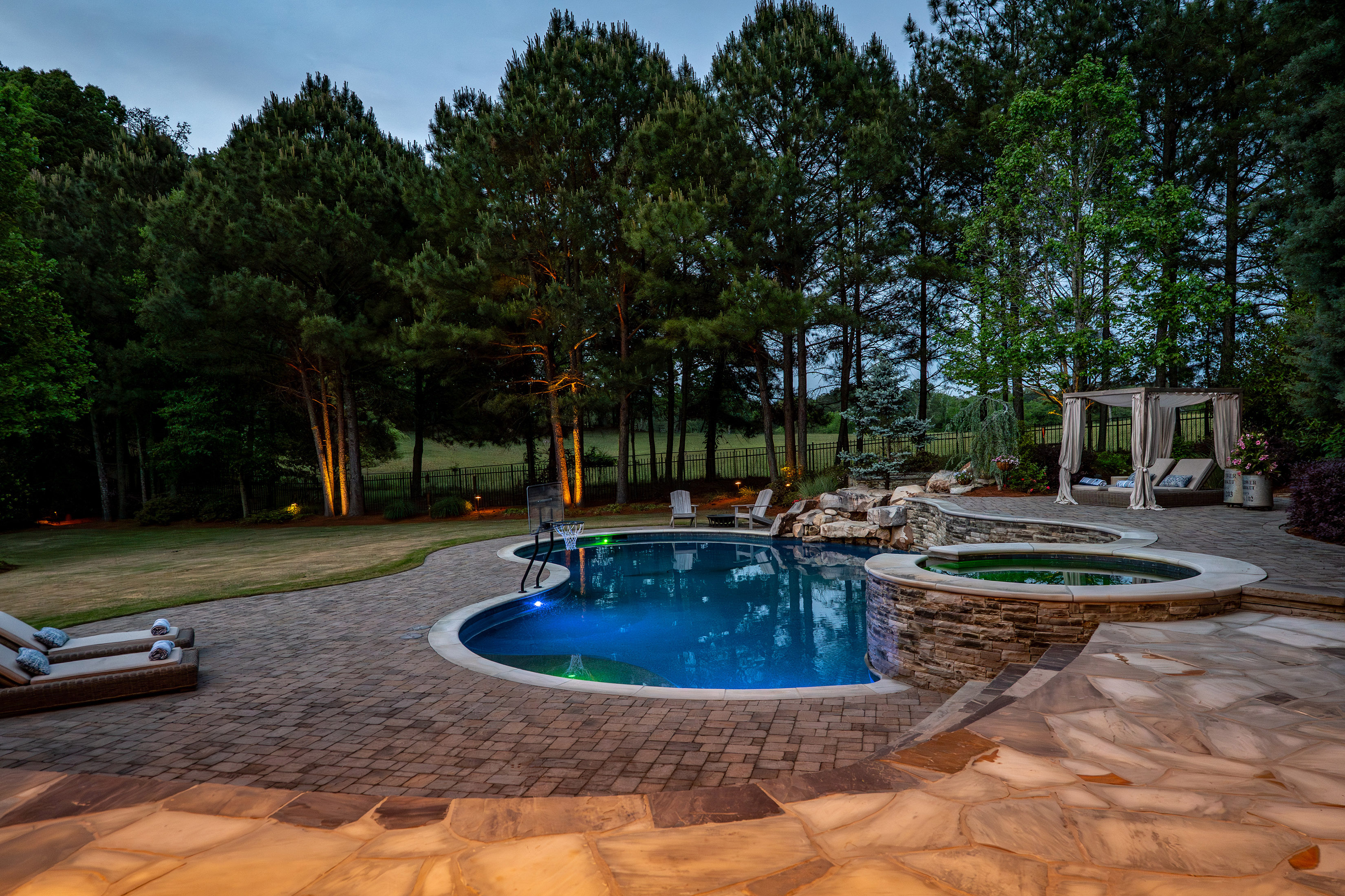  Experience Luxury in One of Georgia’s Most Prestigious Gated Golf Communities - 物件實景