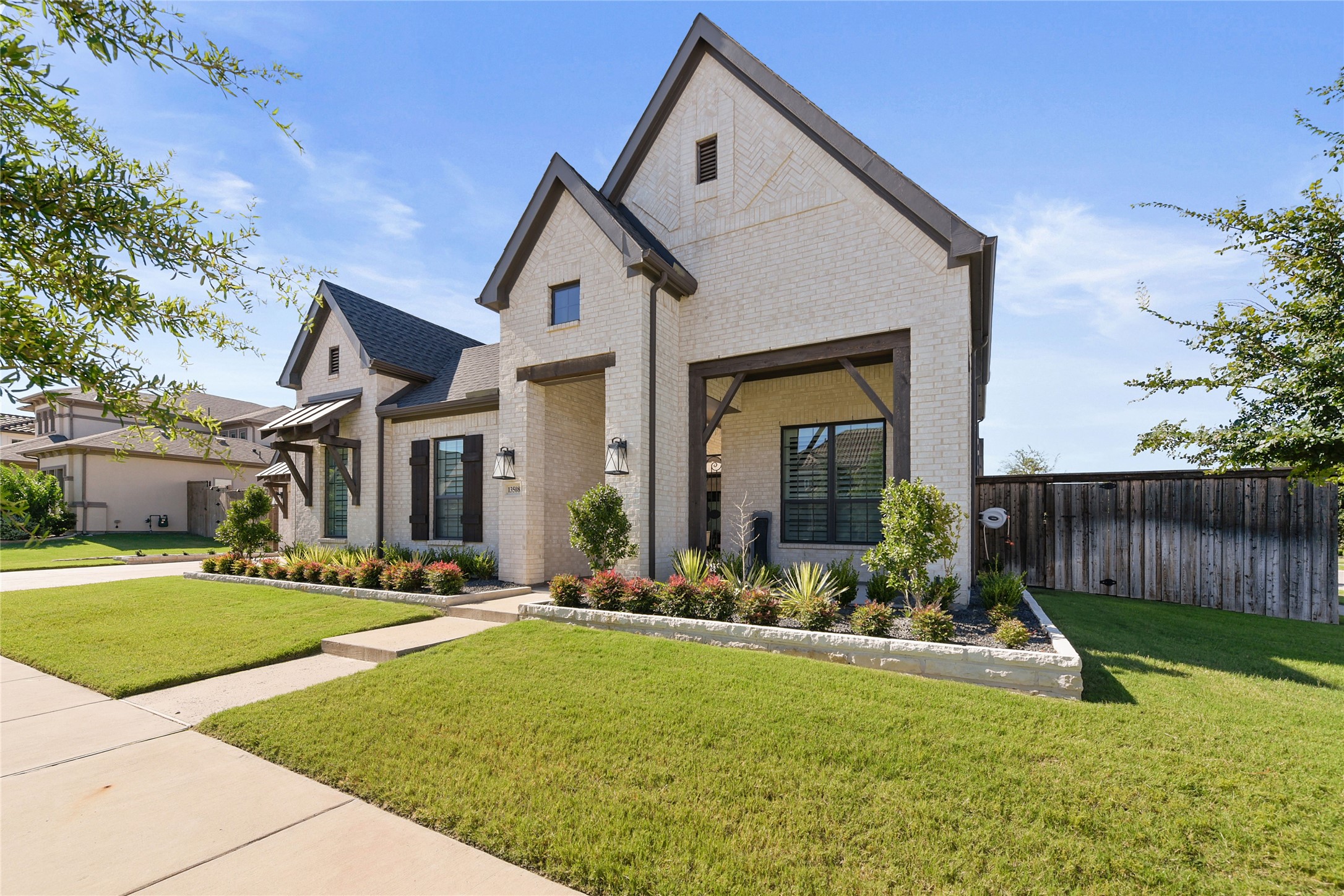 Frisco, Texas, 75035, United States, 5 Bedrooms Bedrooms, ,6 BathroomsBathrooms,Residential,For Sale,1997402