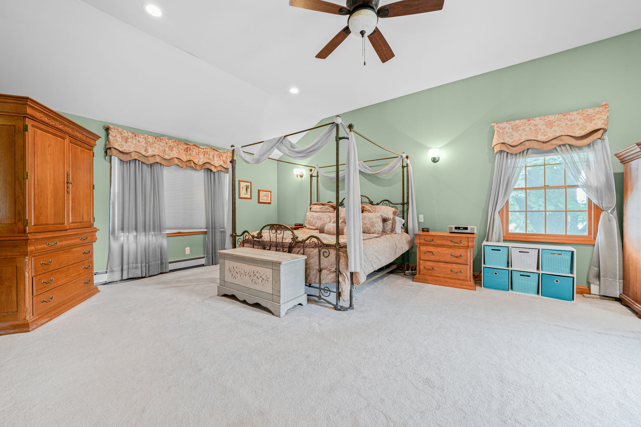 Montville, New Jersey, 07045, United States, 4 Bedrooms Bedrooms, ,3 BathroomsBathrooms,Residential,For Sale,1978325