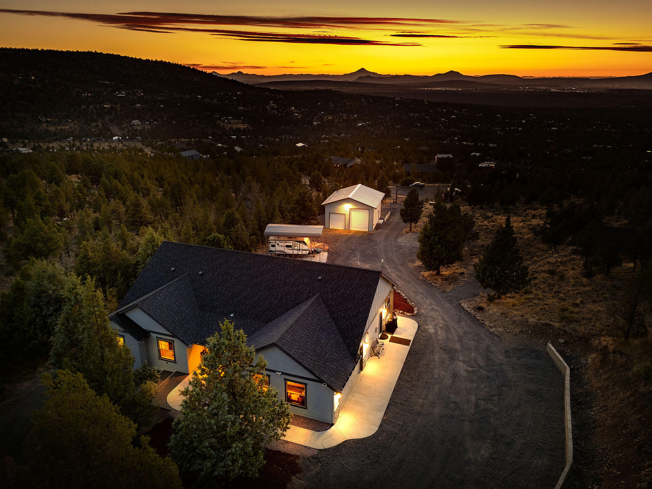 Prineville, Oregon, 97754, United States, 3 Bedrooms Bedrooms, ,2 BathroomsBathrooms,Residential,For Sale,1903608