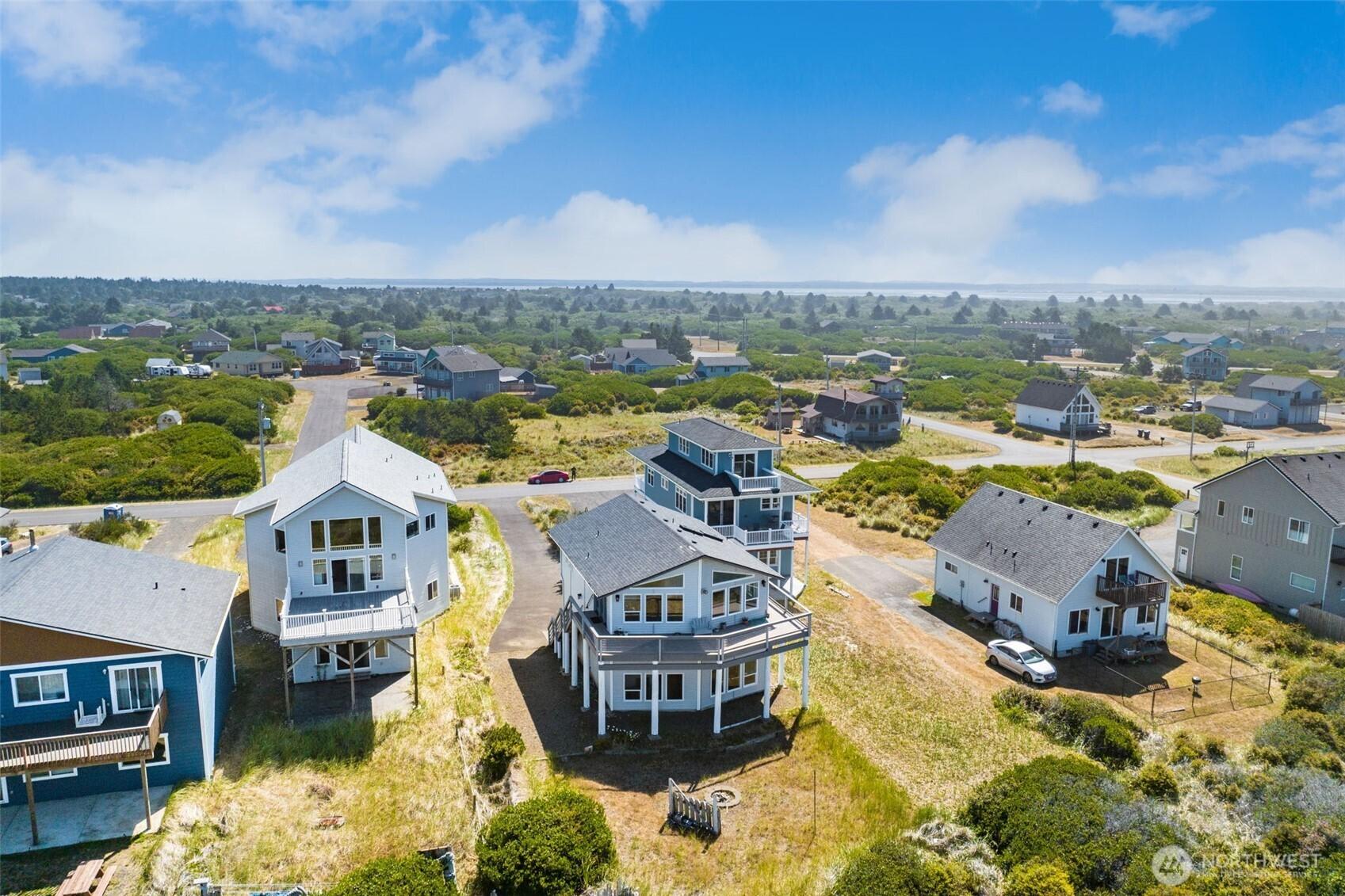 OCEAN SHORES, Washington, 98569, United States, 3 Bedrooms Bedrooms, ,3 BathroomsBathrooms,Residential,For Sale,1918450