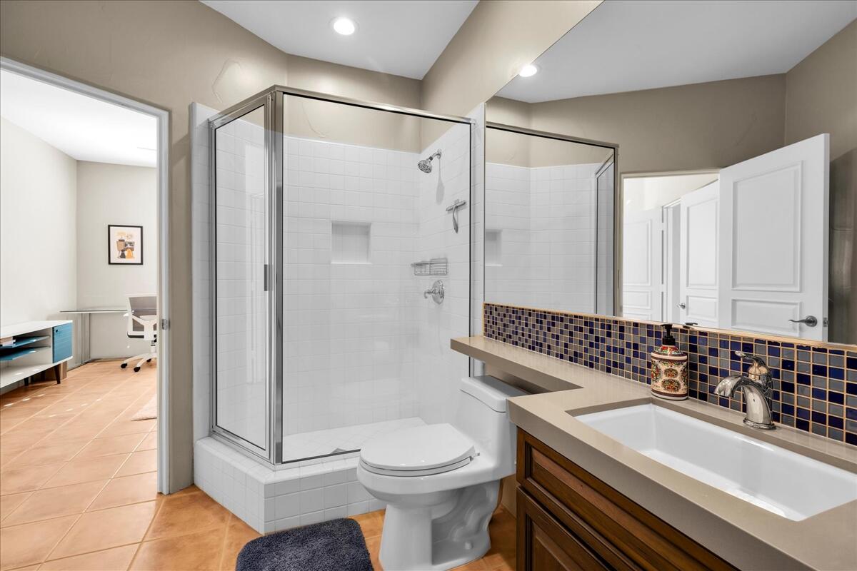 La Quinta, California, 92253, United States, 3 Bedrooms Bedrooms, ,3 BathroomsBathrooms,Residential,For Sale,1990308