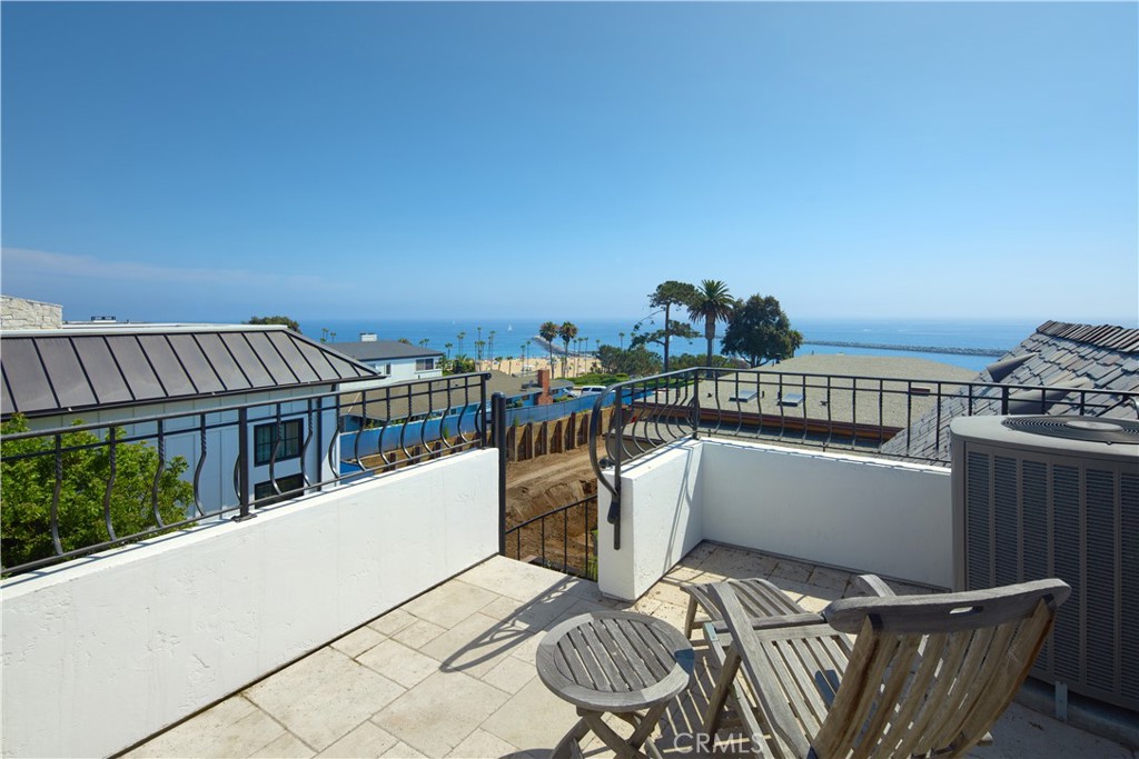 Corona del Mar, California, 92625, United States, 4 Bedrooms Bedrooms, ,4 BathroomsBathrooms,Residential,For Sale,1709023