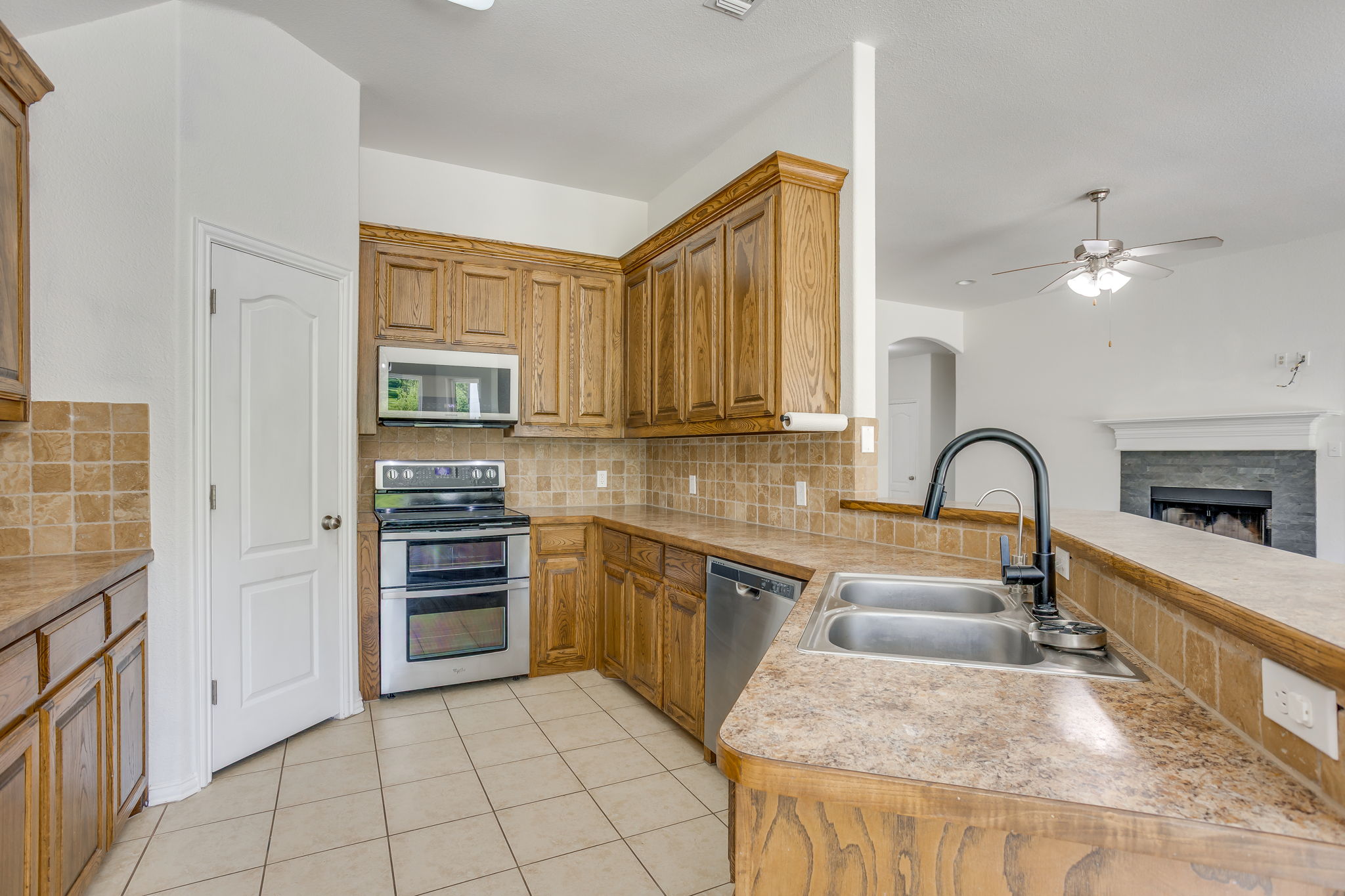  116 Cinnamon Court, Weatherford, TX, 76088 - 物件實景