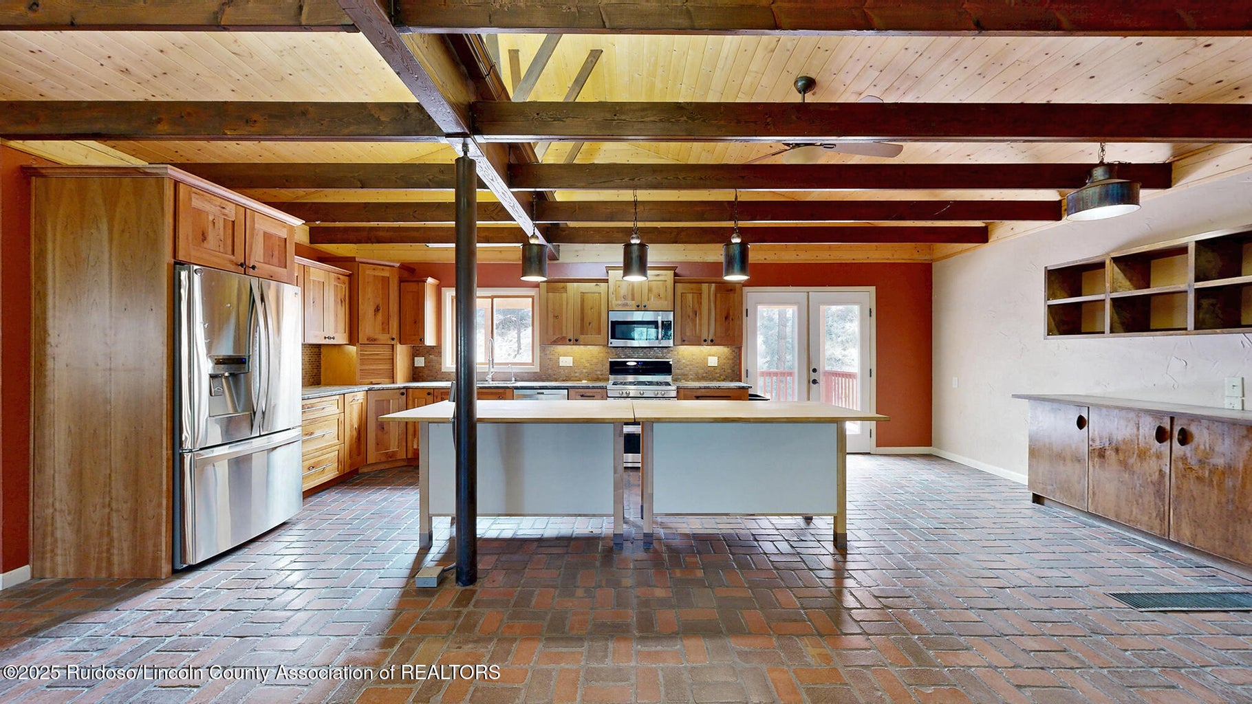 Ruidoso, New Mexico, 88345, United States, 3 Bedrooms Bedrooms, ,3 BathroomsBathrooms,Residential,For Sale,1826738