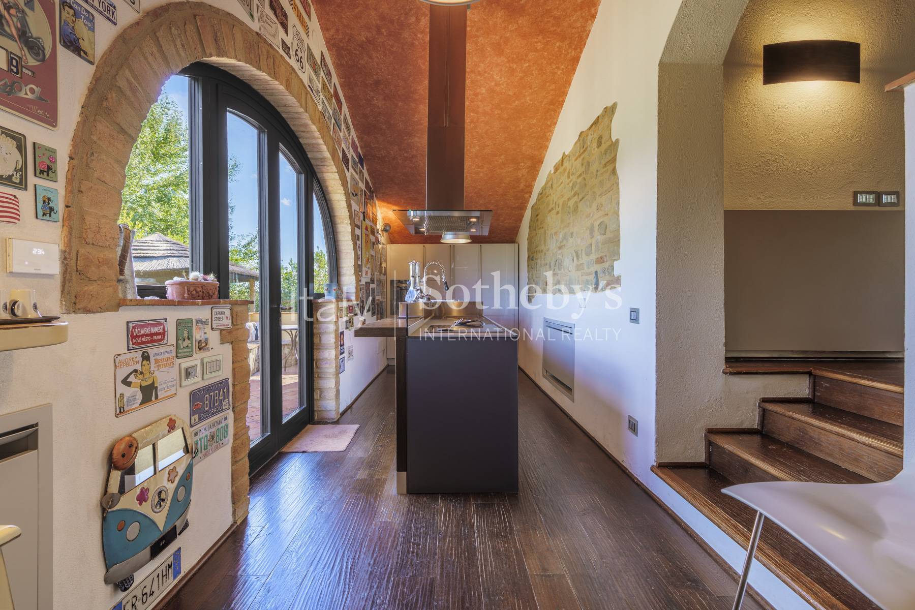  Tuscan Farmhouse with Swimming Pool and 3 Hectares of Olive Grove - 物件實景