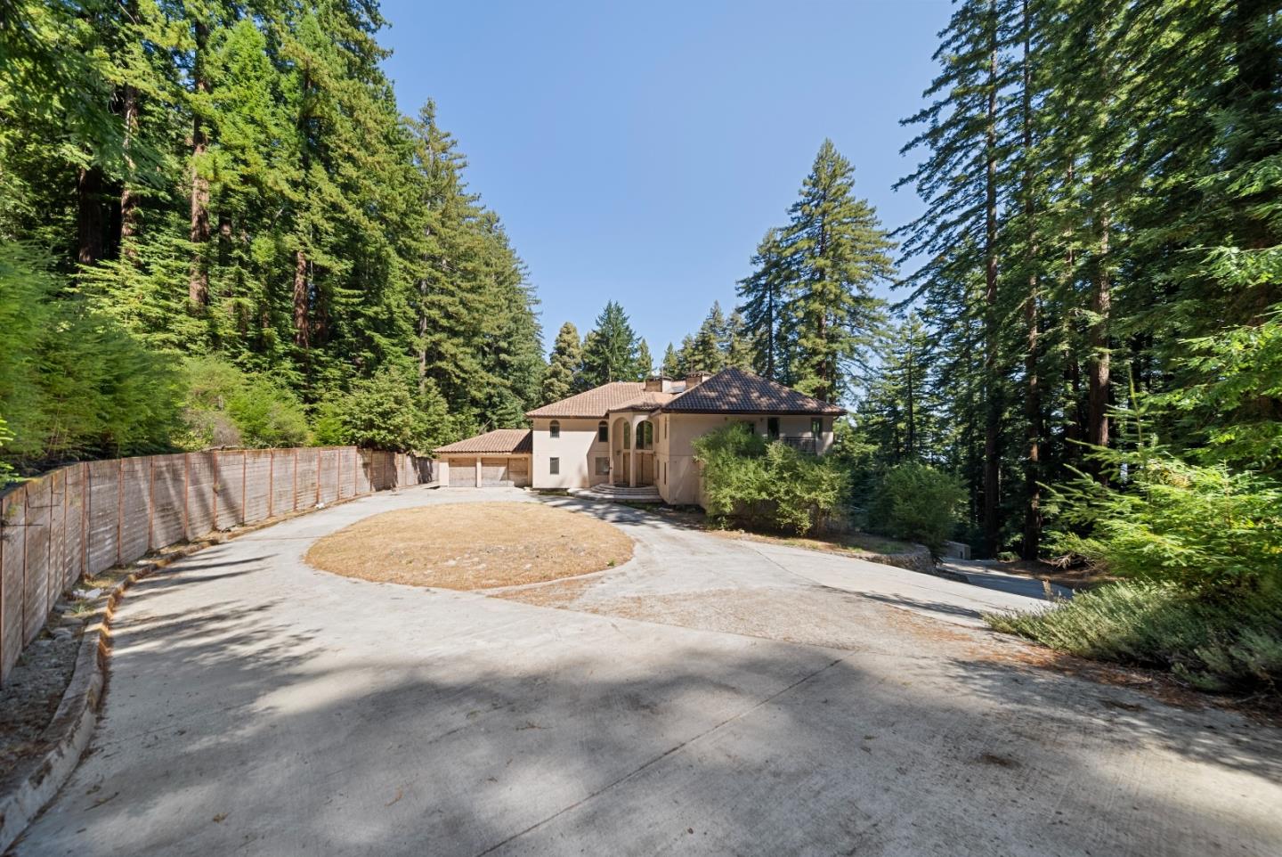 Woodside, California, 94062, United States, 4 Bedrooms Bedrooms, ,8 BathroomsBathrooms,Residential,For Sale,1987934