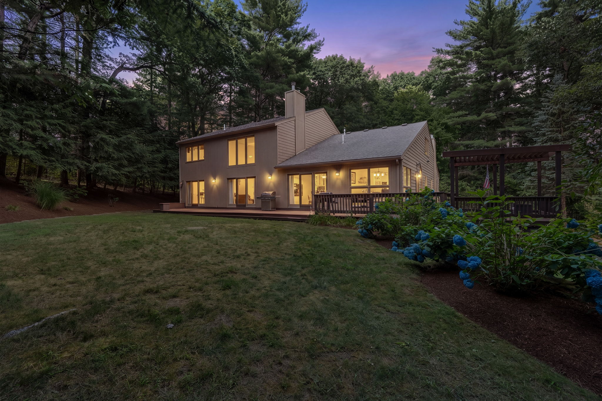  47 Dedham Street, Sharon, MA, 02067 - 物件實景