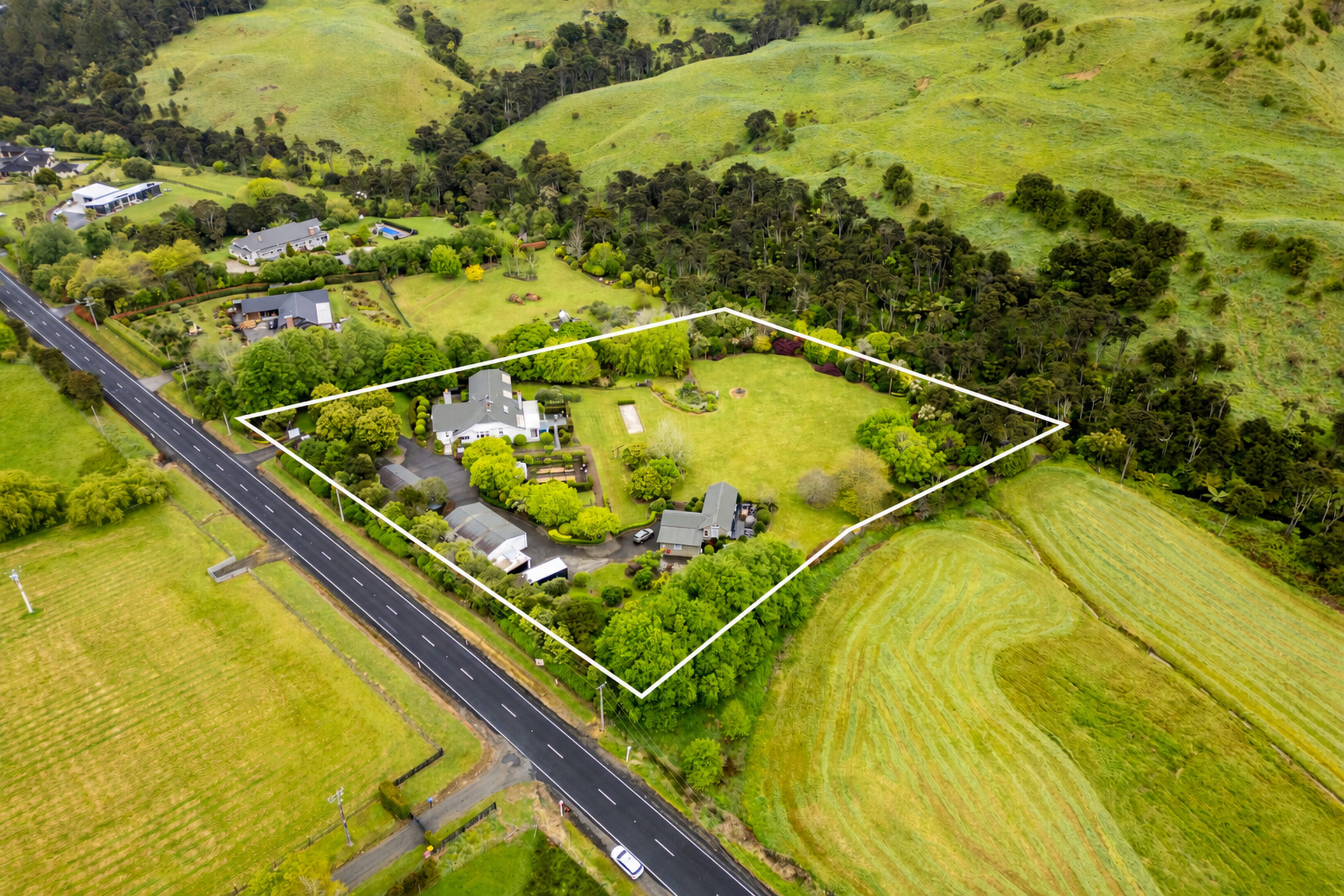  998 Peak Road, Waimauku - 物件實景