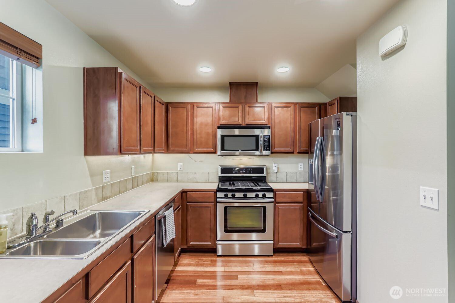 ISSAQUAH, Washington, 98029, United States, 4 Bedrooms Bedrooms, ,2 BathroomsBathrooms,Residential,For Sale,1951162
