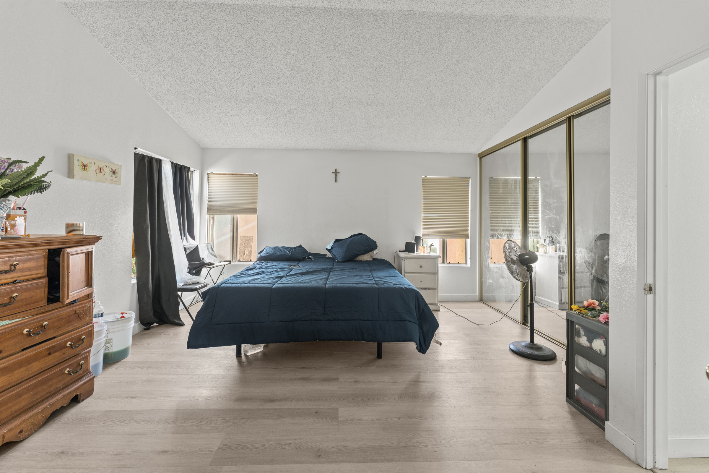 Moreno Valley, California, 92557, United States, 4 Bedrooms Bedrooms, ,4 BathroomsBathrooms,Residential,For Sale,1978053