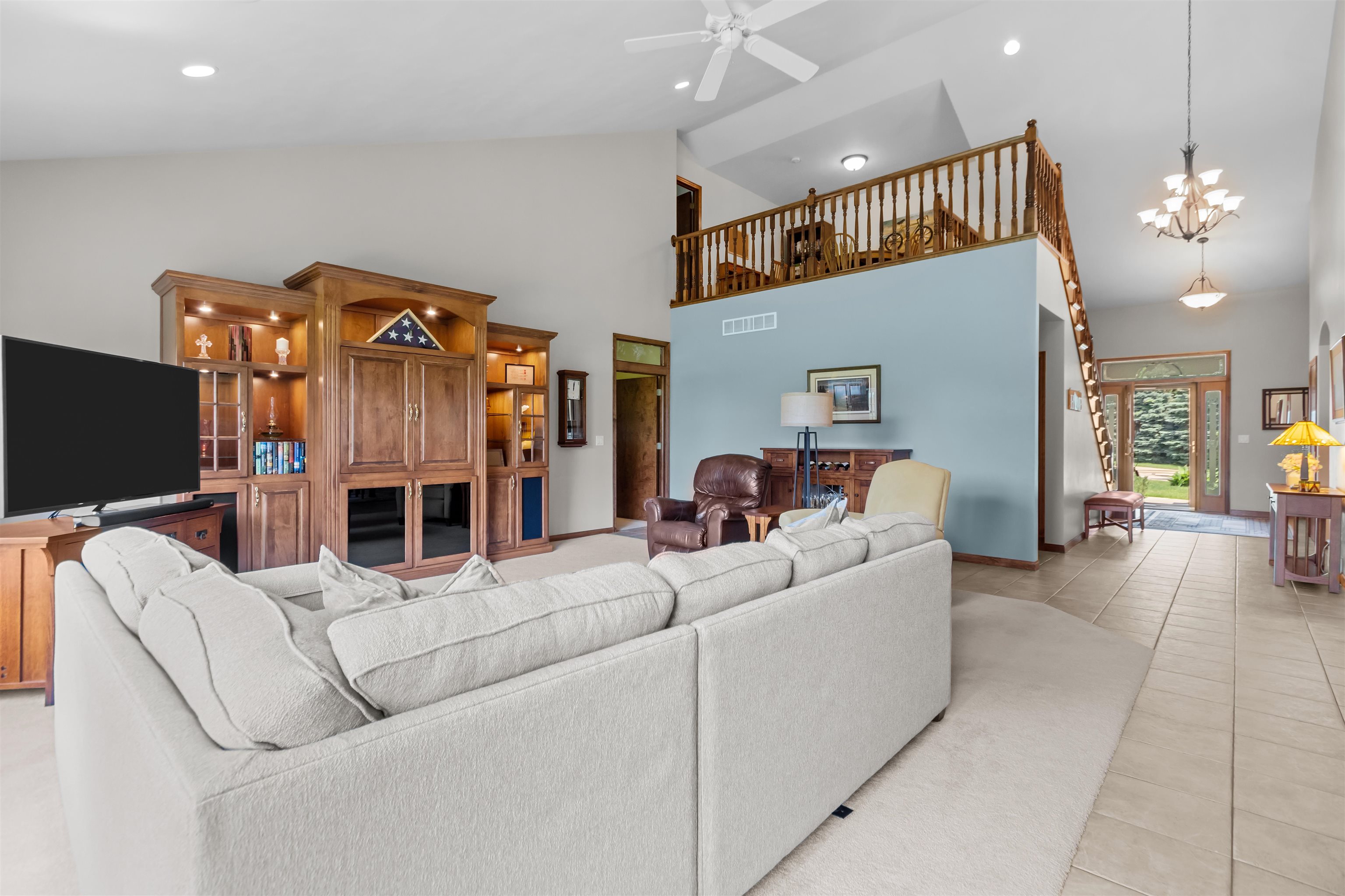 Menasha, Wisconsin, 54952, United States, 3 Bedrooms Bedrooms, ,3 BathroomsBathrooms,Residential,For Sale,1904355