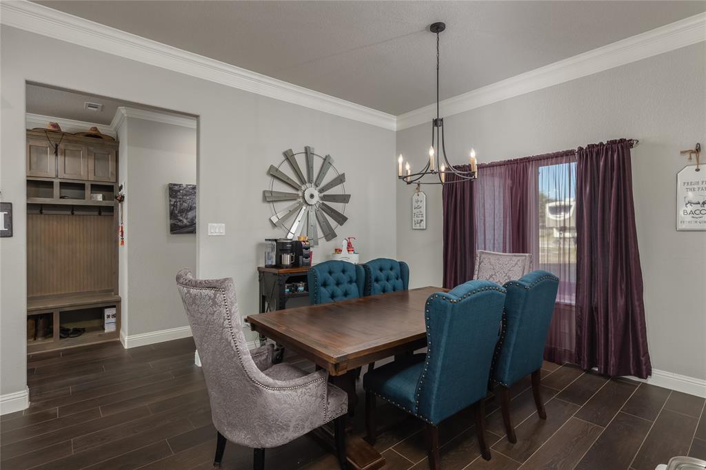 Springtown, Texas, 76082, United States, 4 Bedrooms Bedrooms, ,2 BathroomsBathrooms,Residential,For Sale,1980102