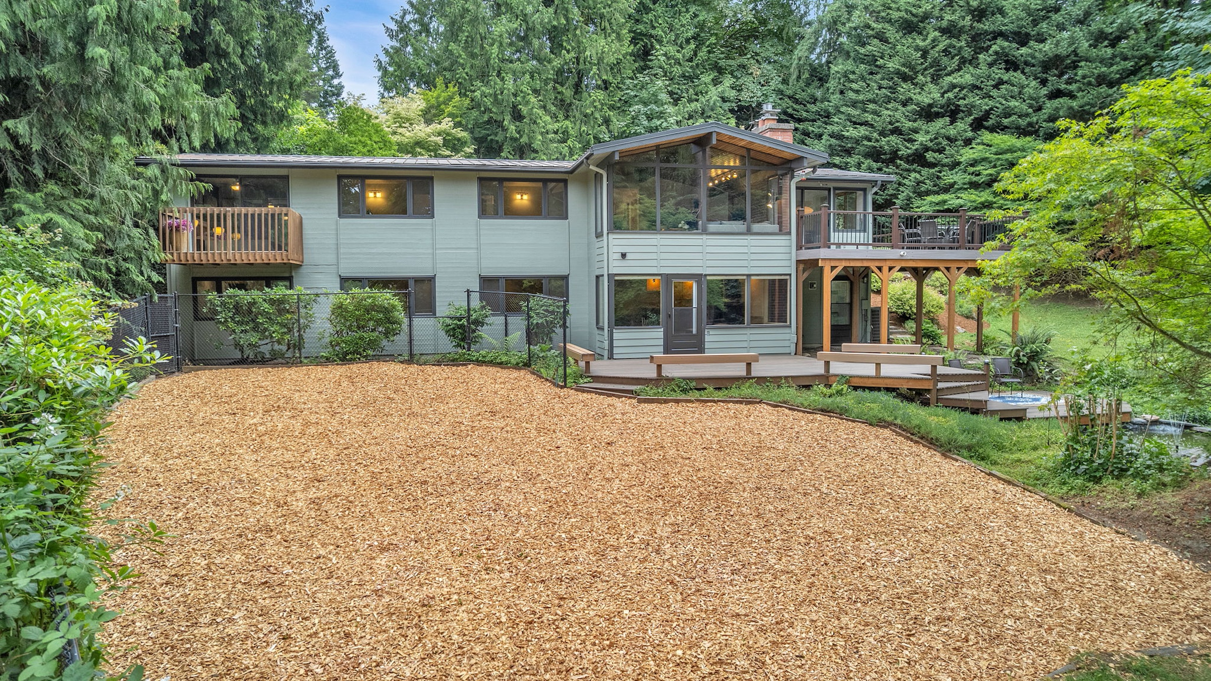  Mid-Century Gem on Serene Acreage - 物件實景
