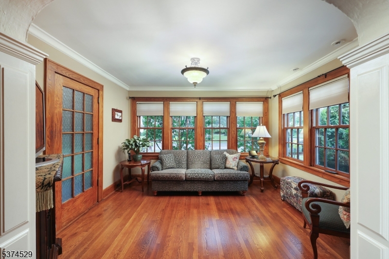 Westfield Town, New Jersey, 07090, United States, 3 Bedrooms Bedrooms, ,2 BathroomsBathrooms,Residential,For Sale,1940916