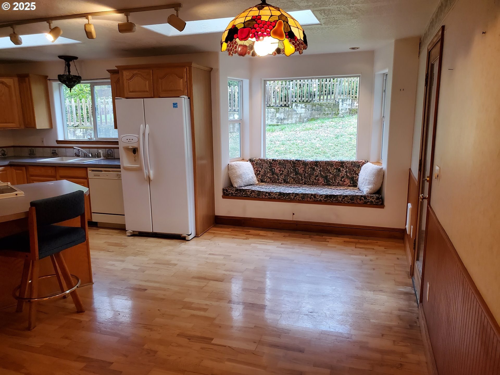 Pleasant Hill, Oregon, 97455, United States, 4 Bedrooms Bedrooms, ,3 BathroomsBathrooms,Residential,For Sale,1753097