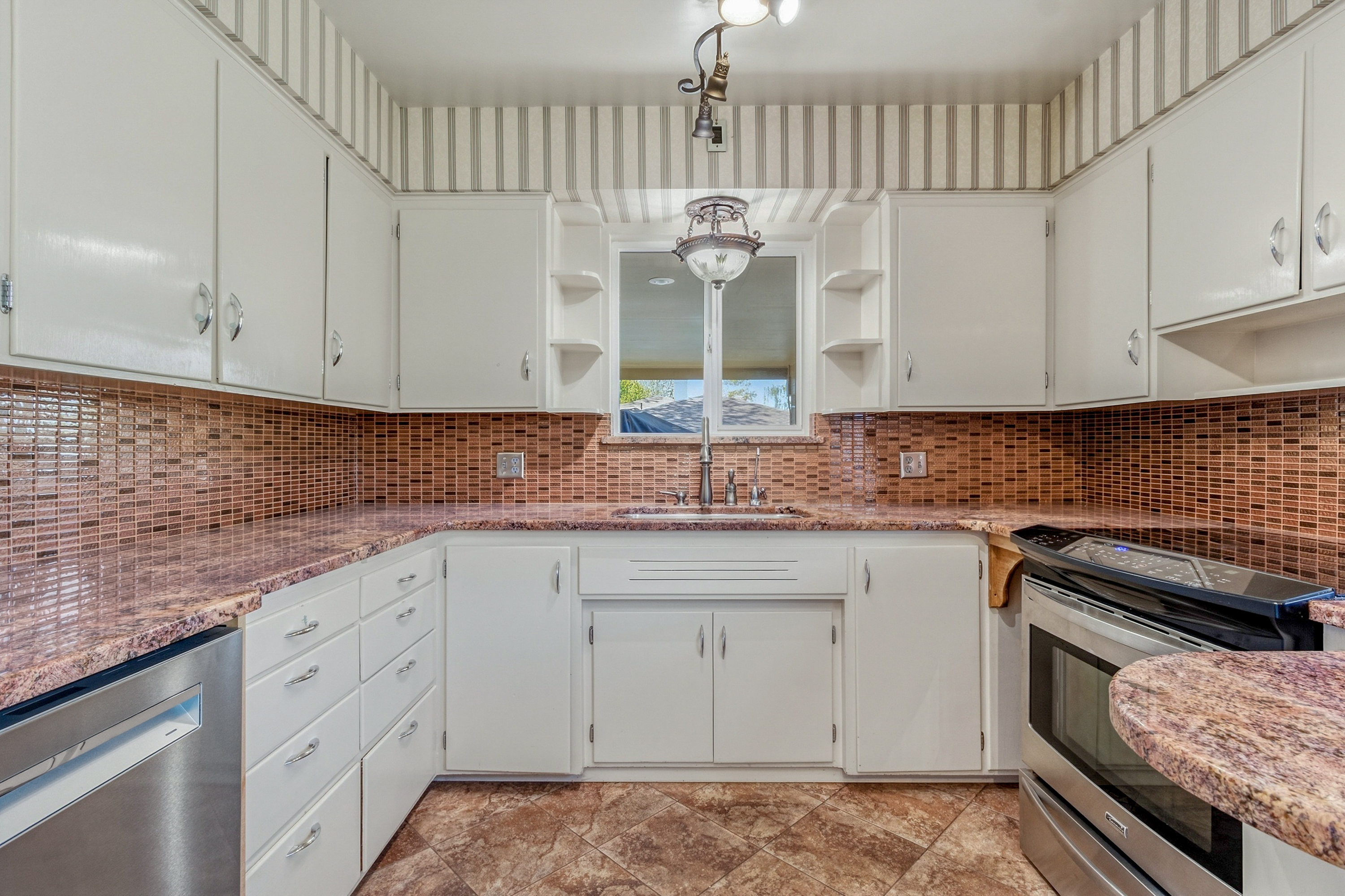  Classic Walla Walla Home in Desirable Neighborhood - 物件實景