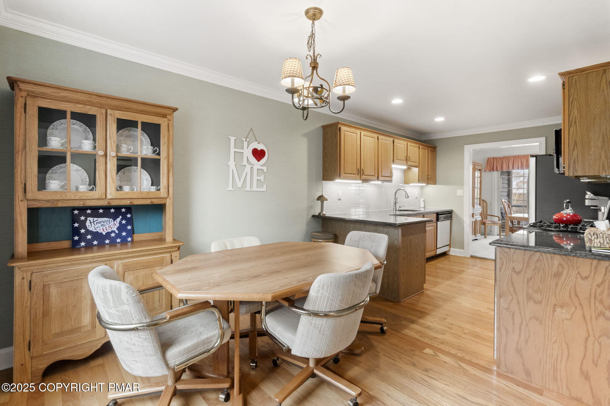 Canadensis, Pennsylvania, 18325, United States, 3 Bedrooms Bedrooms, ,3 BathroomsBathrooms,Residential,For Sale,1994641