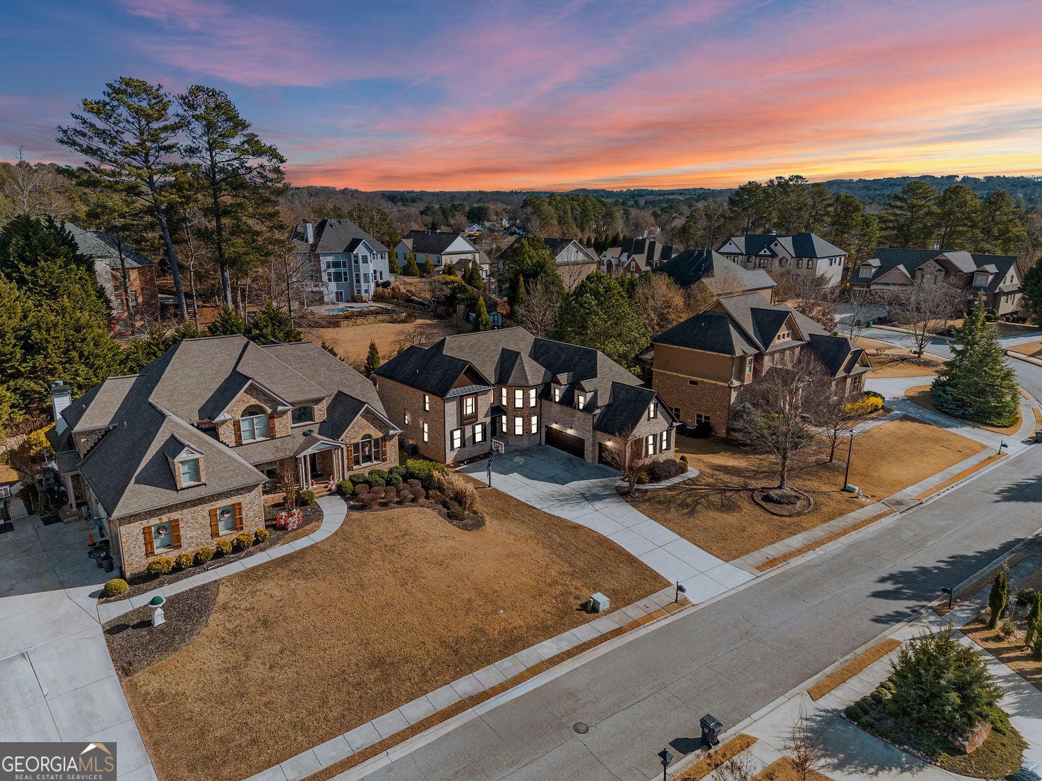 Suwanee, Georgia, 30024, United States, 7 Bedrooms Bedrooms, ,5 BathroomsBathrooms,Residential,For Sale,2006580