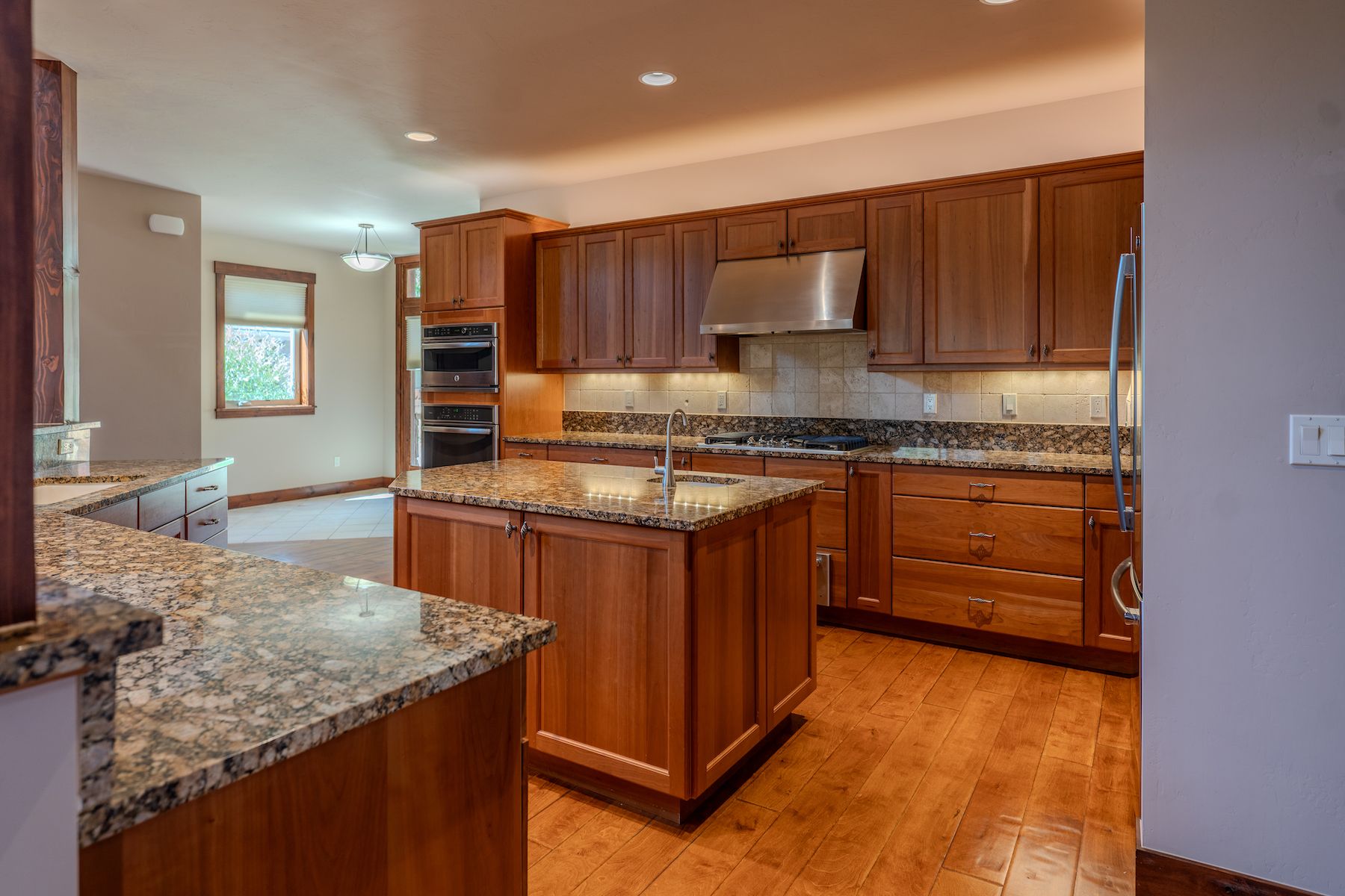  228 Trimble Crossing Drive - 物件實景
