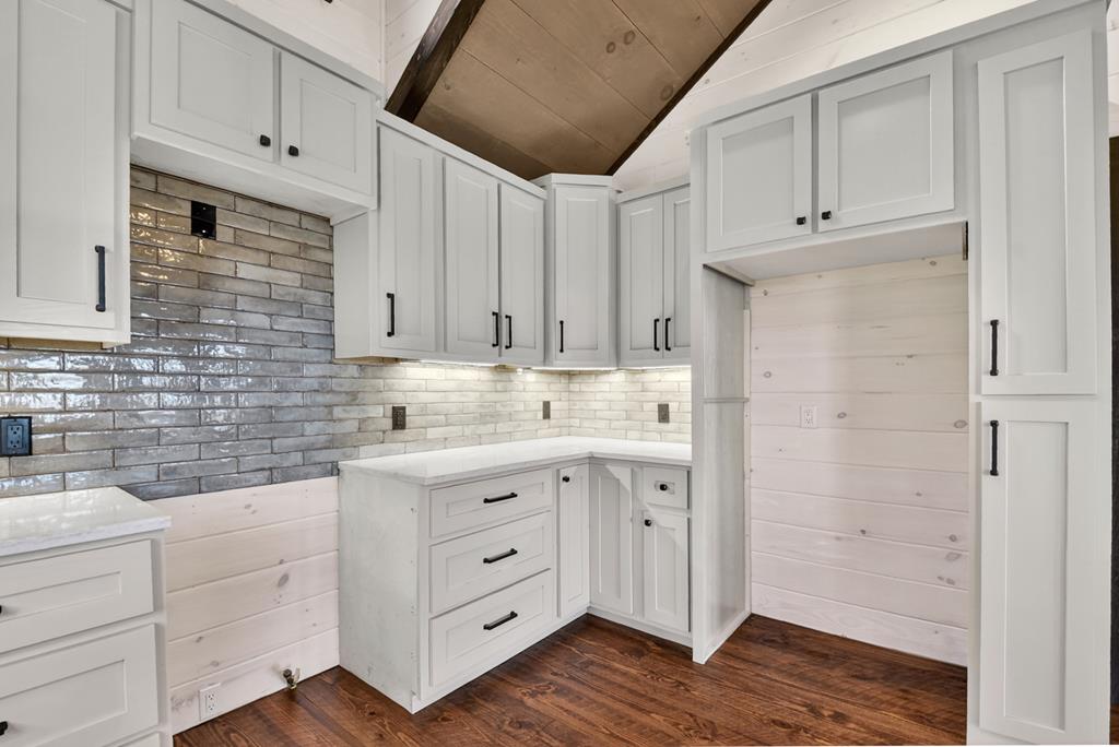 Mineral Bluff, Georgia, 30559, United States, 4 Bedrooms Bedrooms, ,4 BathroomsBathrooms,Residential,For Sale,2010498